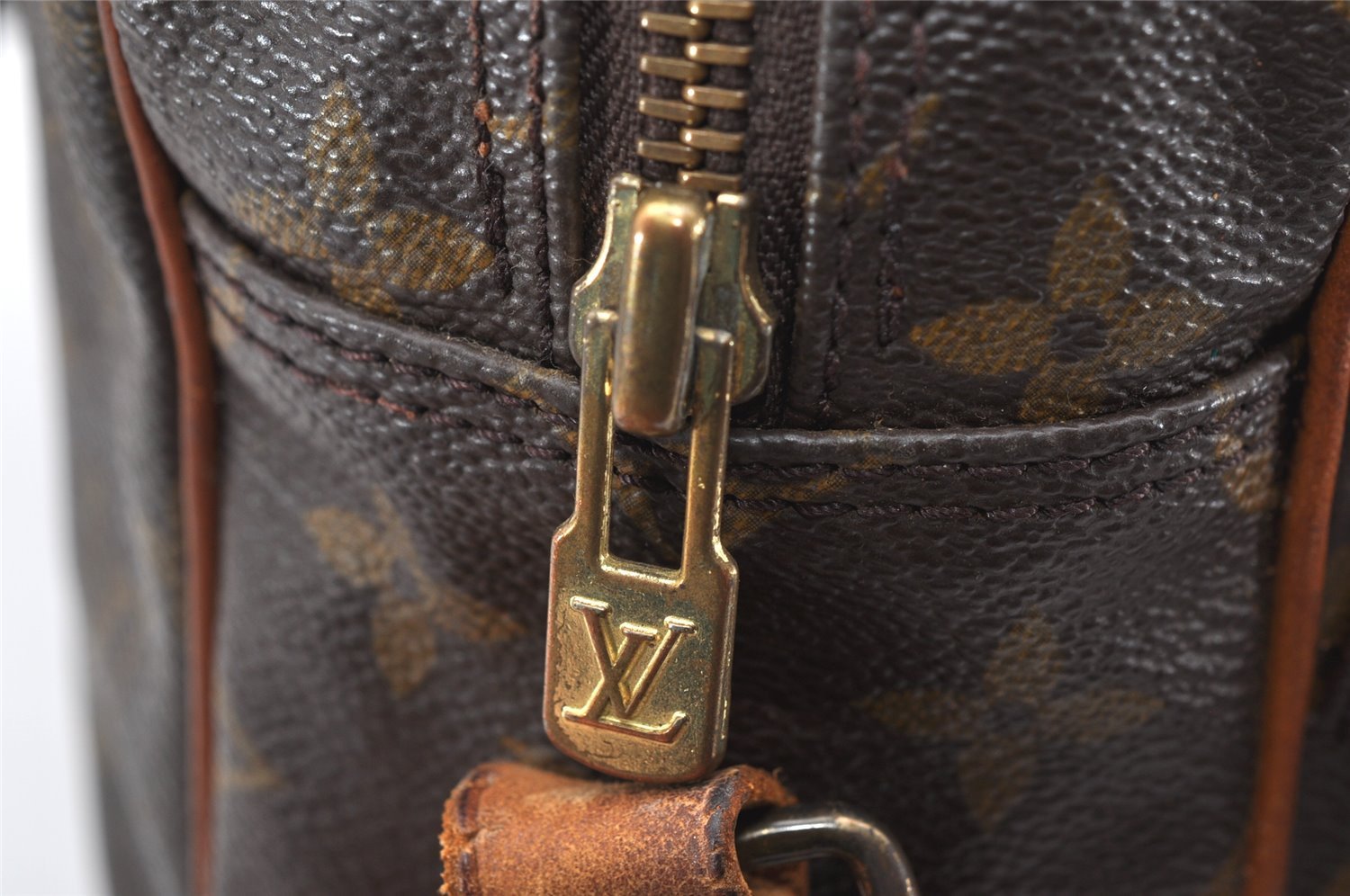 Authentic Louis Vuitton Monogram Nile Shoulder Cross Body Bag M45244 LV 6413K