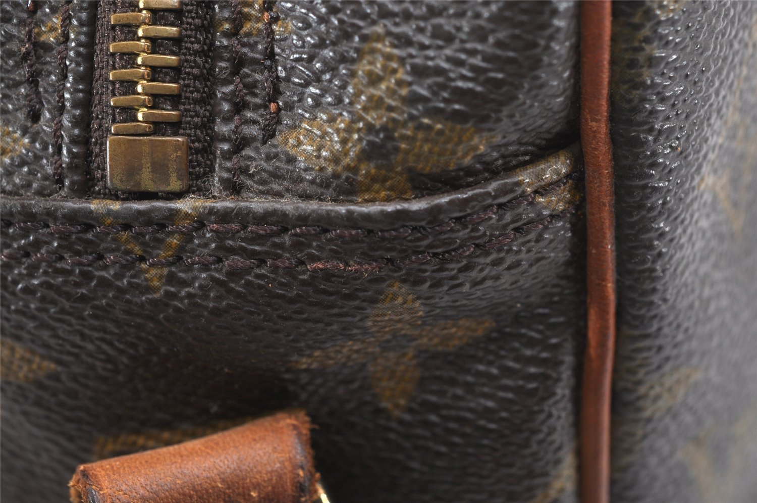 Authentic Louis Vuitton Monogram Nile Shoulder Cross Body Bag M45244 LV 6413K