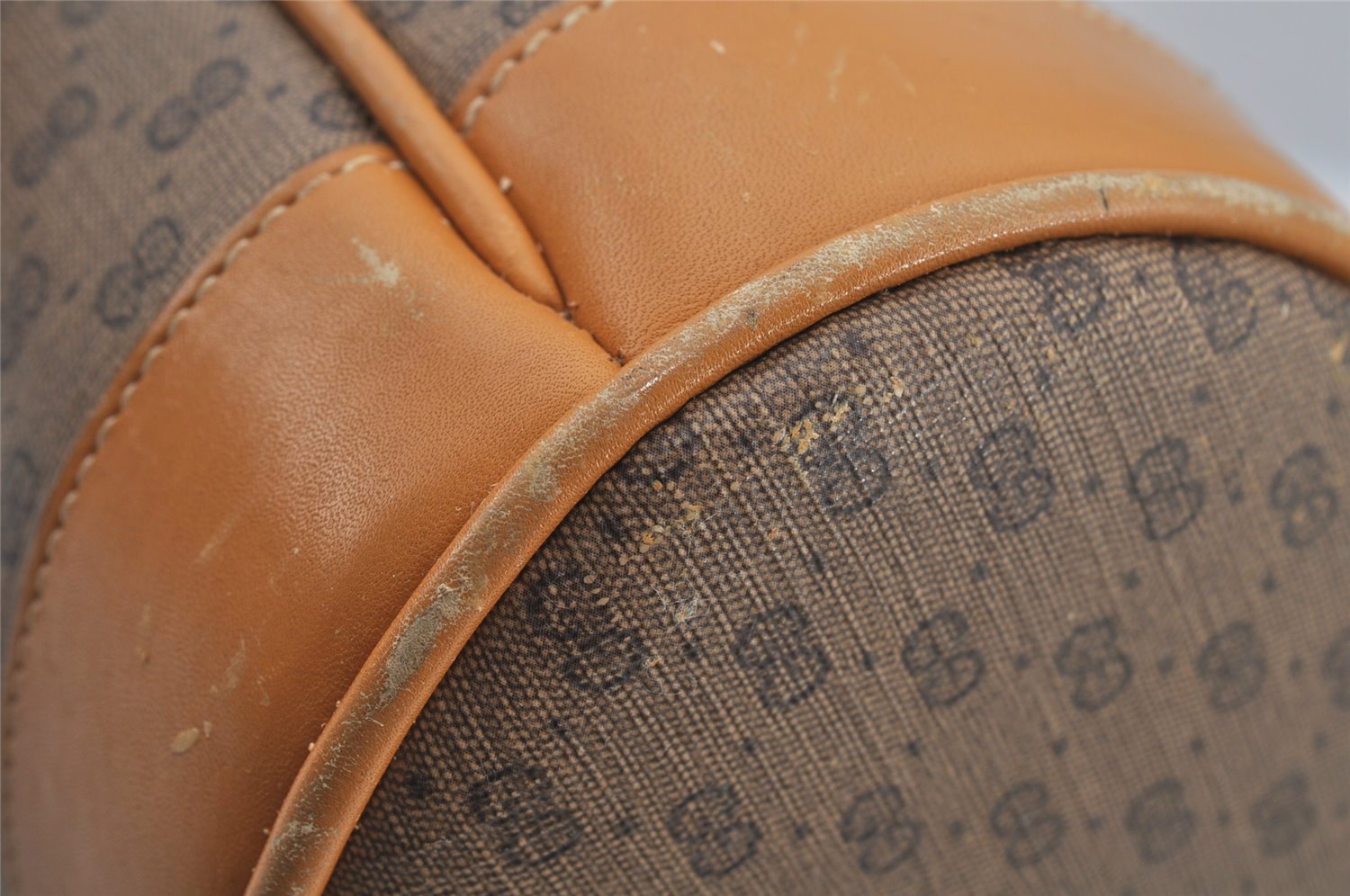 Authentic GUCCI Micro GG PVC Leather Shoulder Drawstring Bag Brown Junk 6417J