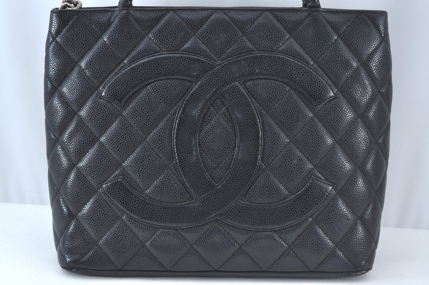 Authentic CHANEL Caviar Skin Medallion CC Logo Shoulder Tote Bag Black 6417K