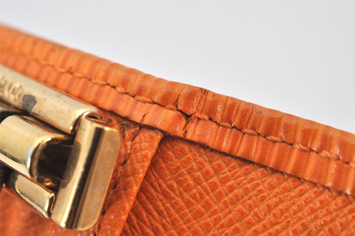 Authentic Louis Vuitton Epi Multicles 4 Key Case Orange M6382H LV 6425K