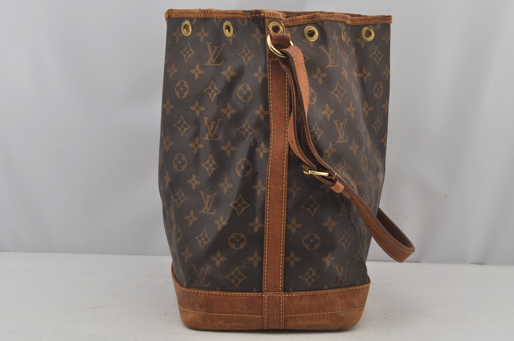 Authentic Louis Vuitton Monogram Noe Shoulder Drawstring Bag M42224 LV 6427J