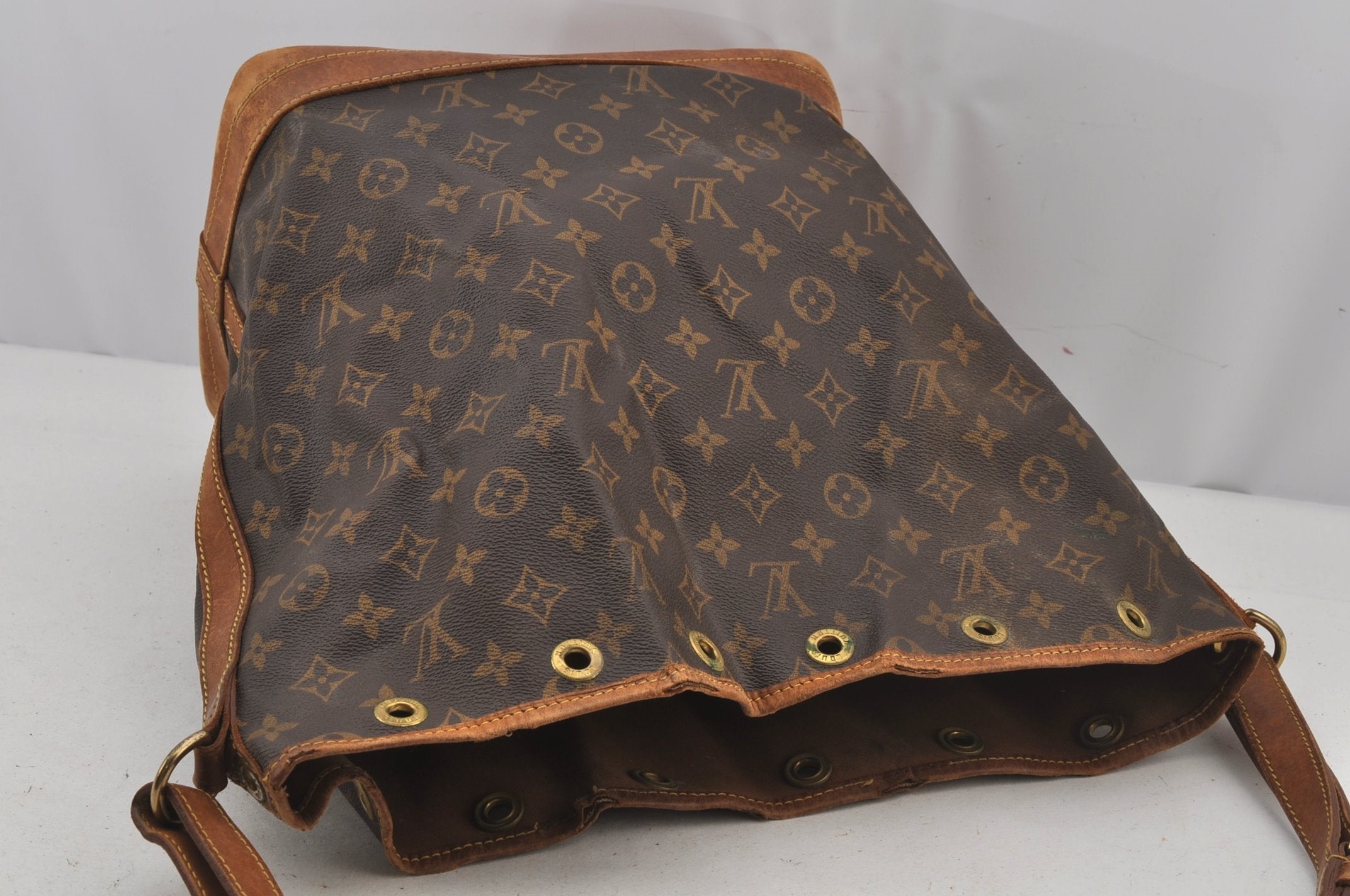 Authentic Louis Vuitton Monogram Noe Shoulder Drawstring Bag M42224 LV 6427J