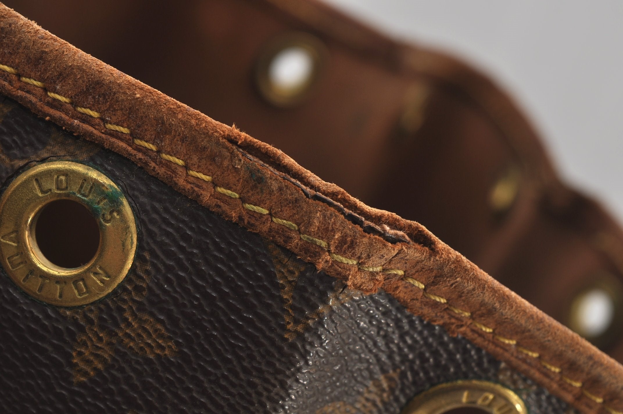 Authentic Louis Vuitton Monogram Noe Shoulder Drawstring Bag M42224 LV 6427J