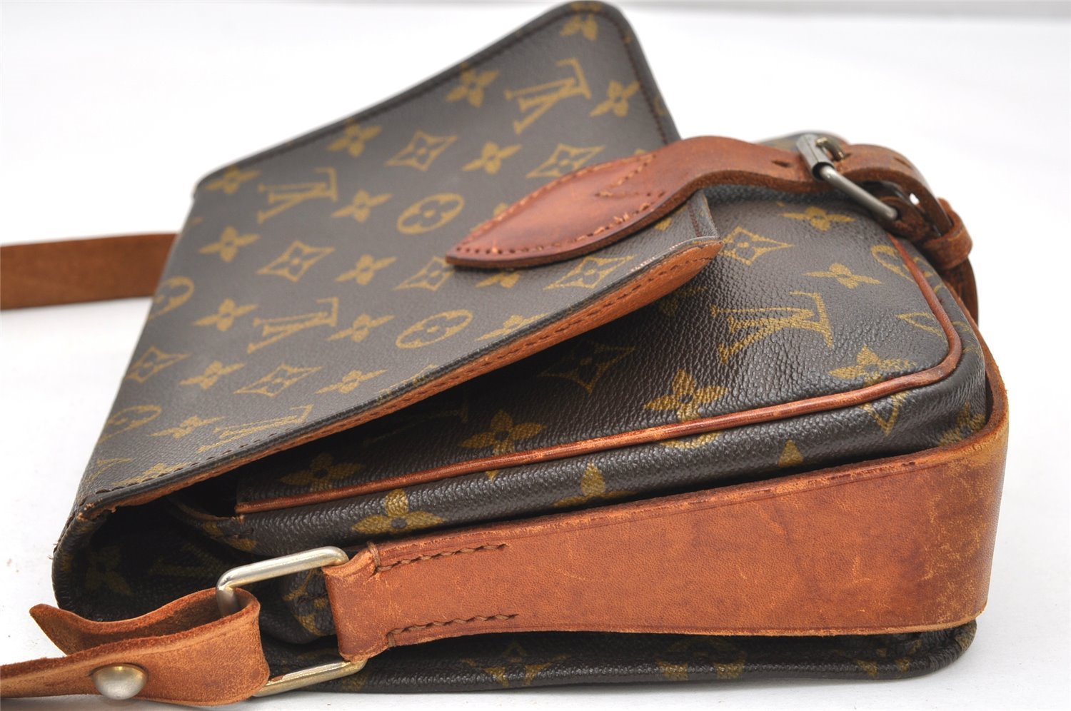 Authentic Louis Vuitton Monogram Cartouchiere MM Shoulder Bag Old Model 6432K