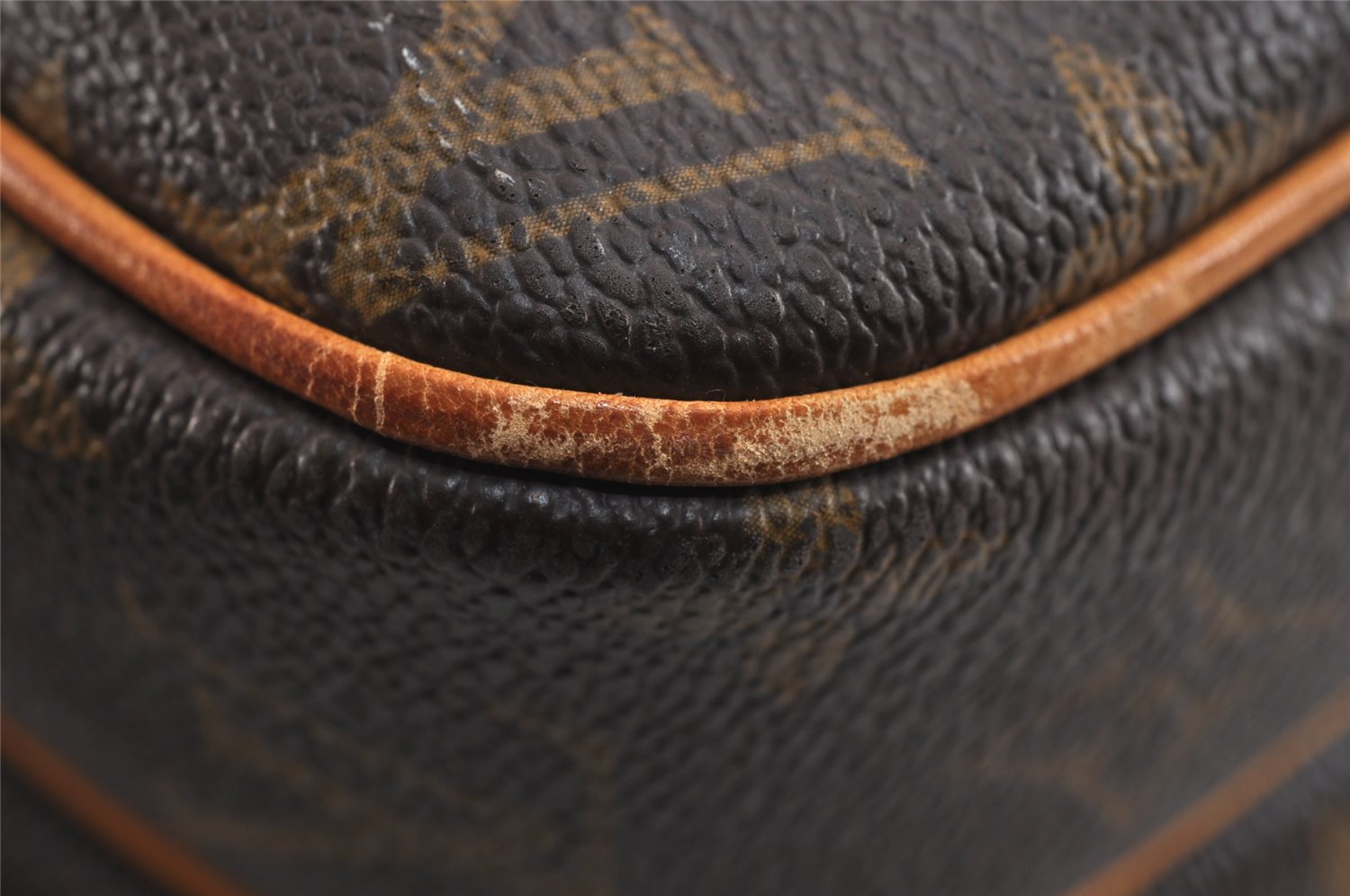 Authentic Louis Vuitton Monogram Reporter PM Shoulder Cross Bag M45254 LV 6440J