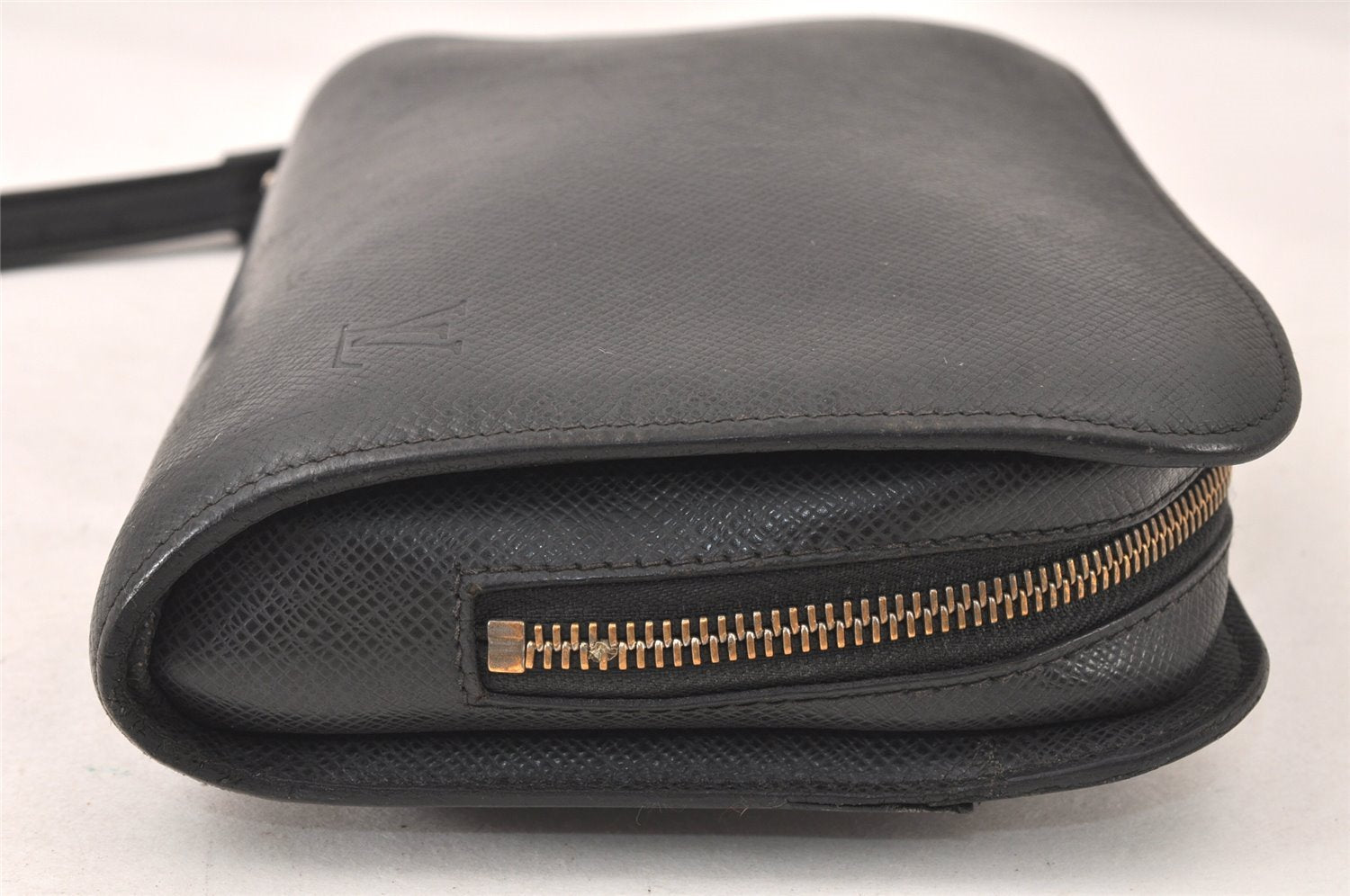 Authentic Louis Vuitton Taiga Baikal Clutch Bag Black M30182 LV 6440K