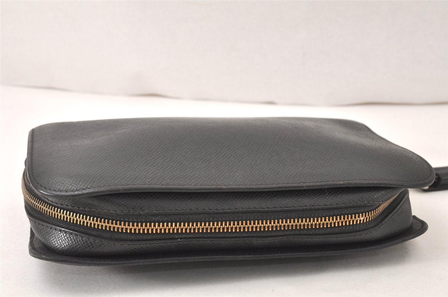 Authentic Louis Vuitton Taiga Baikal Clutch Bag Black M30182 LV 6440K