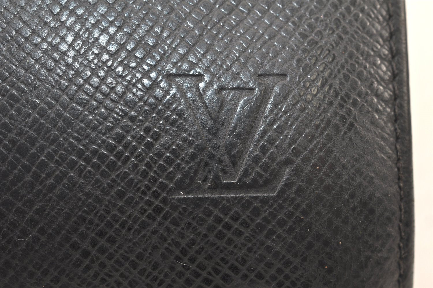 Authentic Louis Vuitton Taiga Baikal Clutch Bag Black M30182 LV 6440K