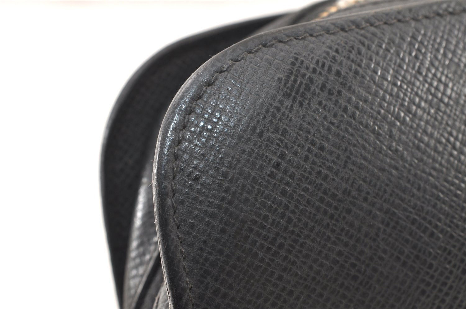 Authentic Louis Vuitton Taiga Baikal Clutch Bag Black M30182 LV 6440K