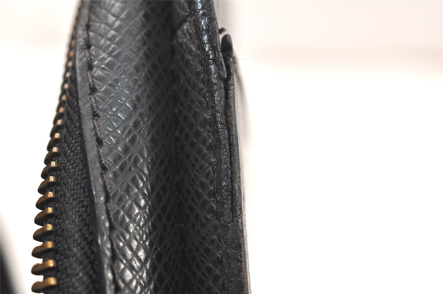 Authentic Louis Vuitton Taiga Baikal Clutch Bag Black M30182 LV 6440K