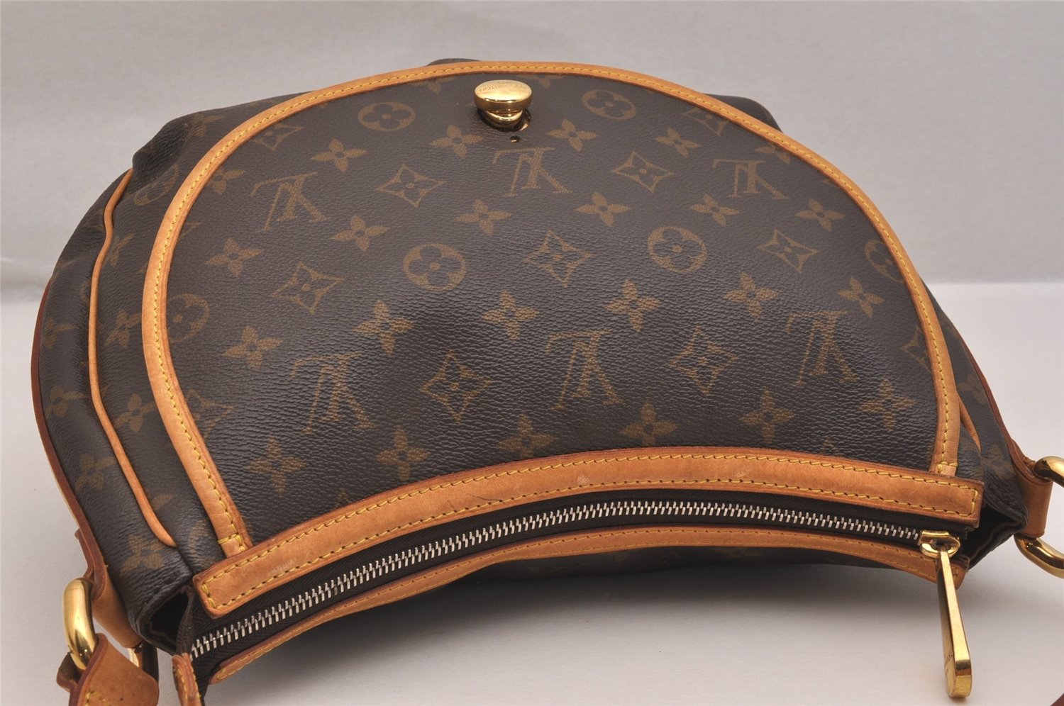 Authentic Louis Vuitton Monogram Tulum PM Shoulder Bag M40076 LV 6441J