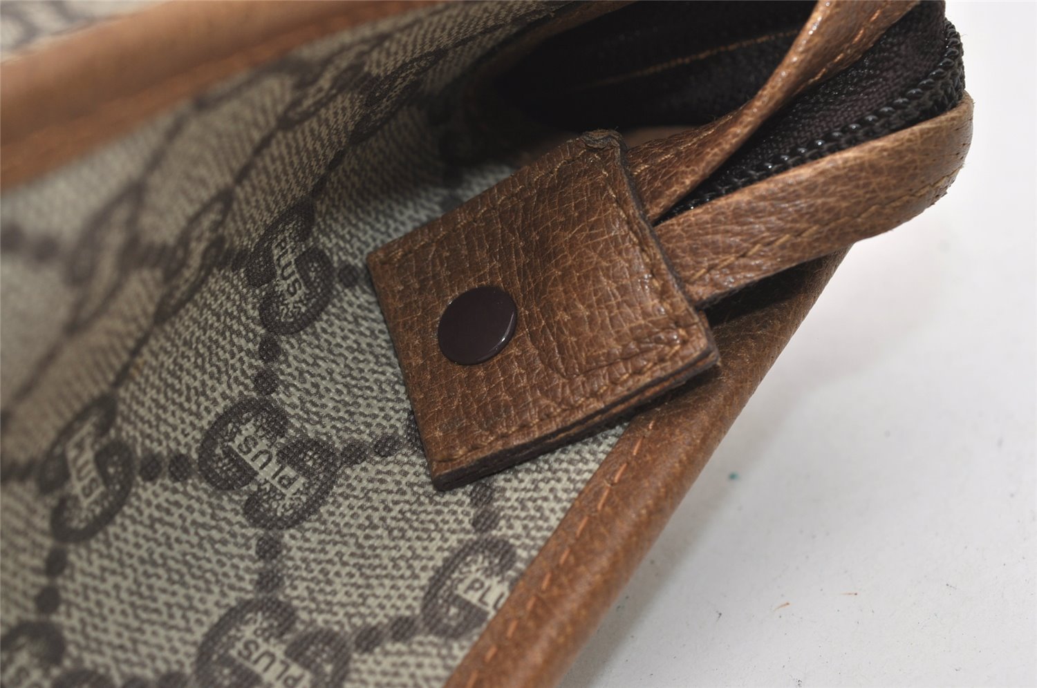 Authentic GUCCI Vintage GG Plus Clutch Hand Bag Purse PVC Leather Brown 6442J
