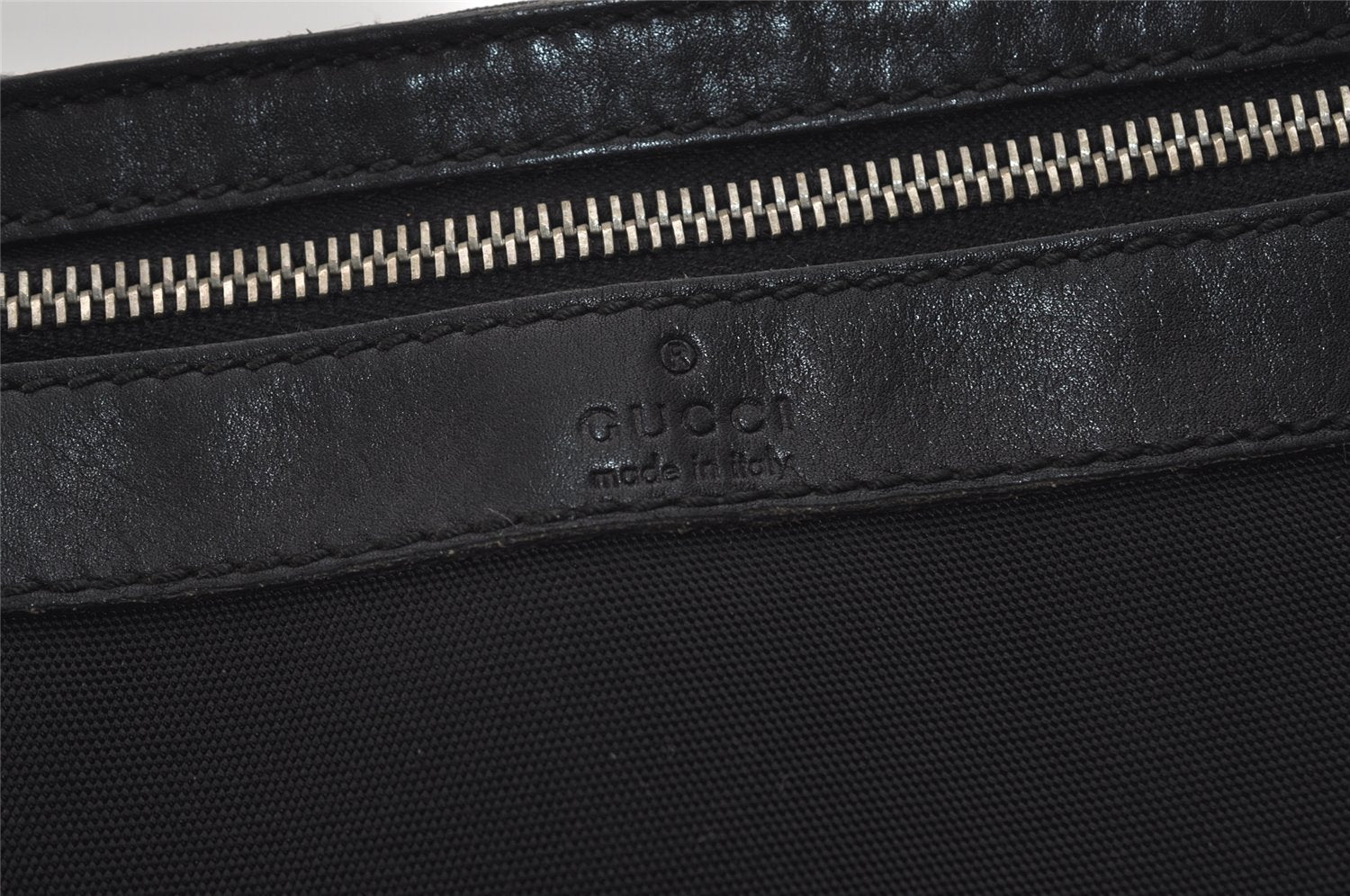 Authentic GUCCI Shoulder Cross Body Bag Purse Canvas Leather 92562 Black 6443J