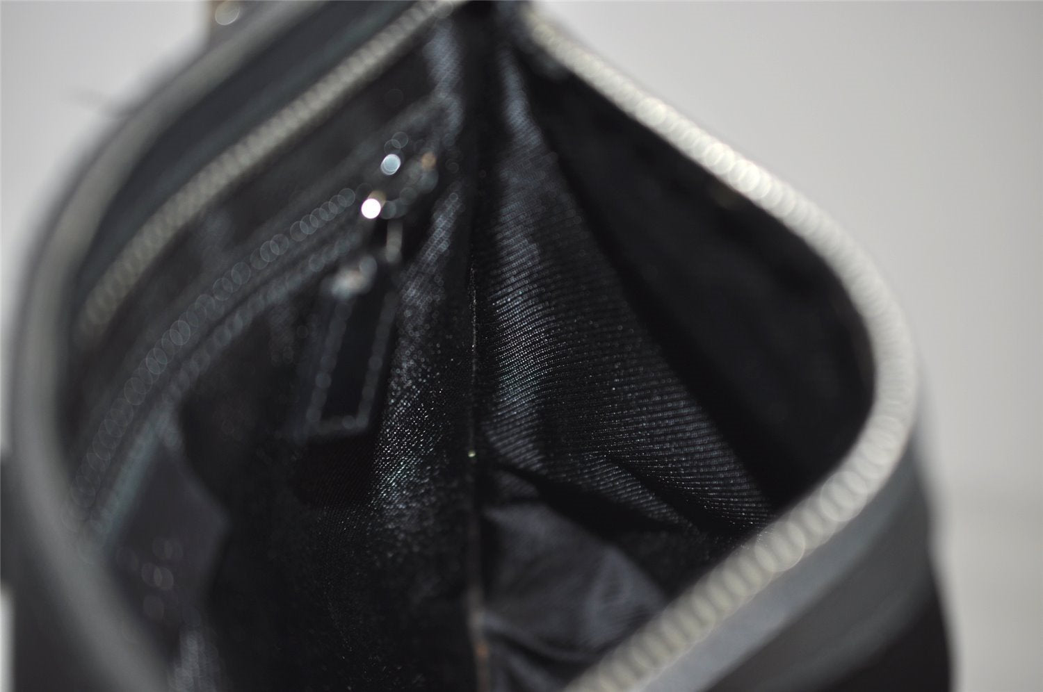 Authentic GUCCI Shoulder Cross Body Bag Purse Canvas Leather 92562 Black 6443J