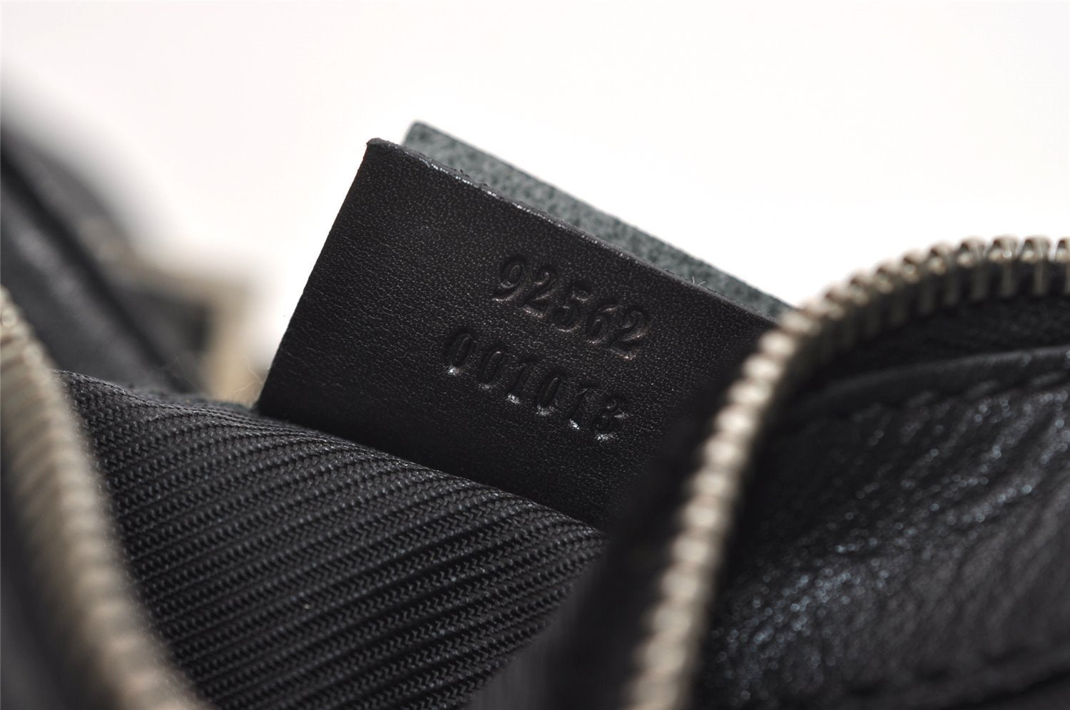 Authentic GUCCI Shoulder Cross Body Bag Purse Canvas Leather 92562 Black 6443J