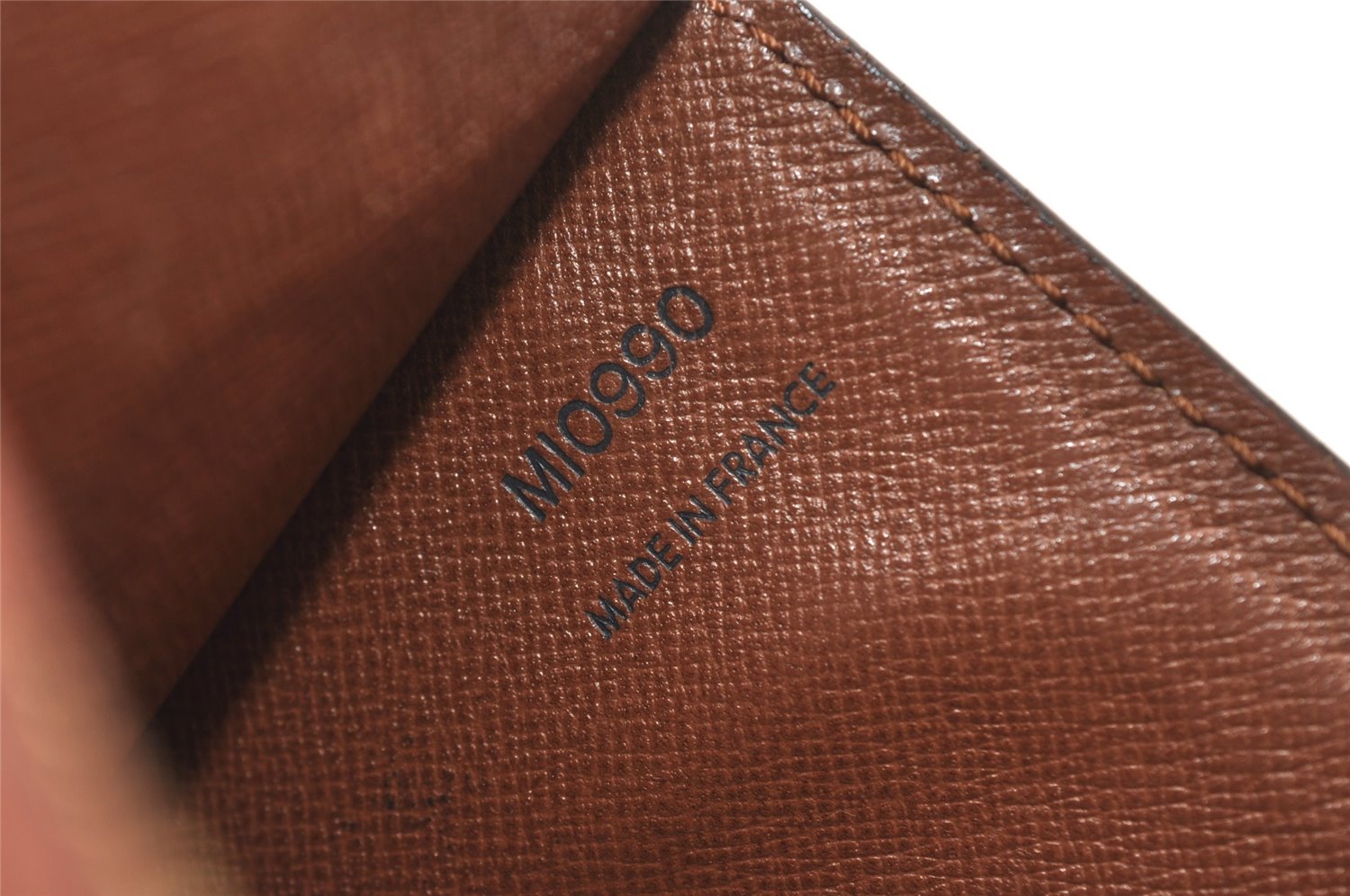 Authentic Louis Vuitton Epi Sellier Dragonne Clutch Bag Brown M52618 LV 6445J