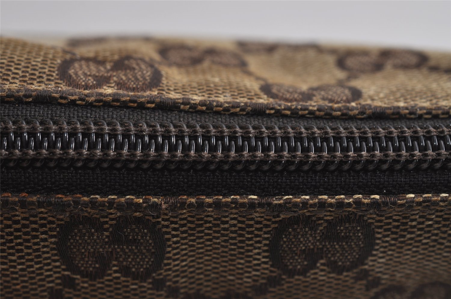 Authentic GUCCI Shoulder Cross Bag Purse GG Canvas Leather 147671 Brown 6448J