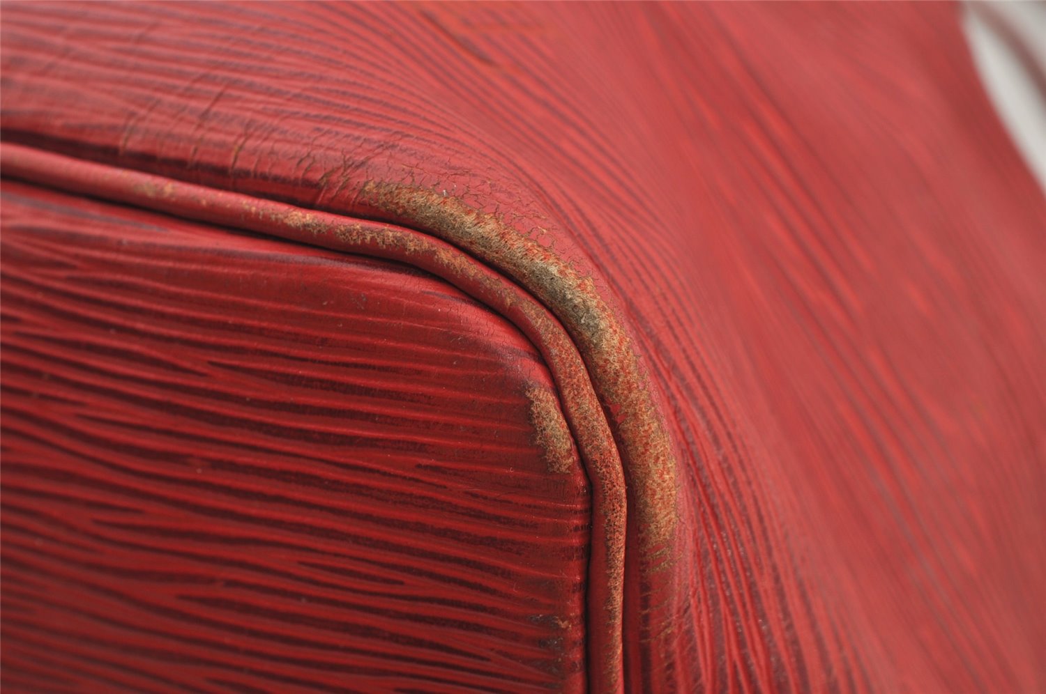 Authentic Louis Vuitton Epi Petit Noe Shoulder Drawstring Bag M44107 Red 6449J