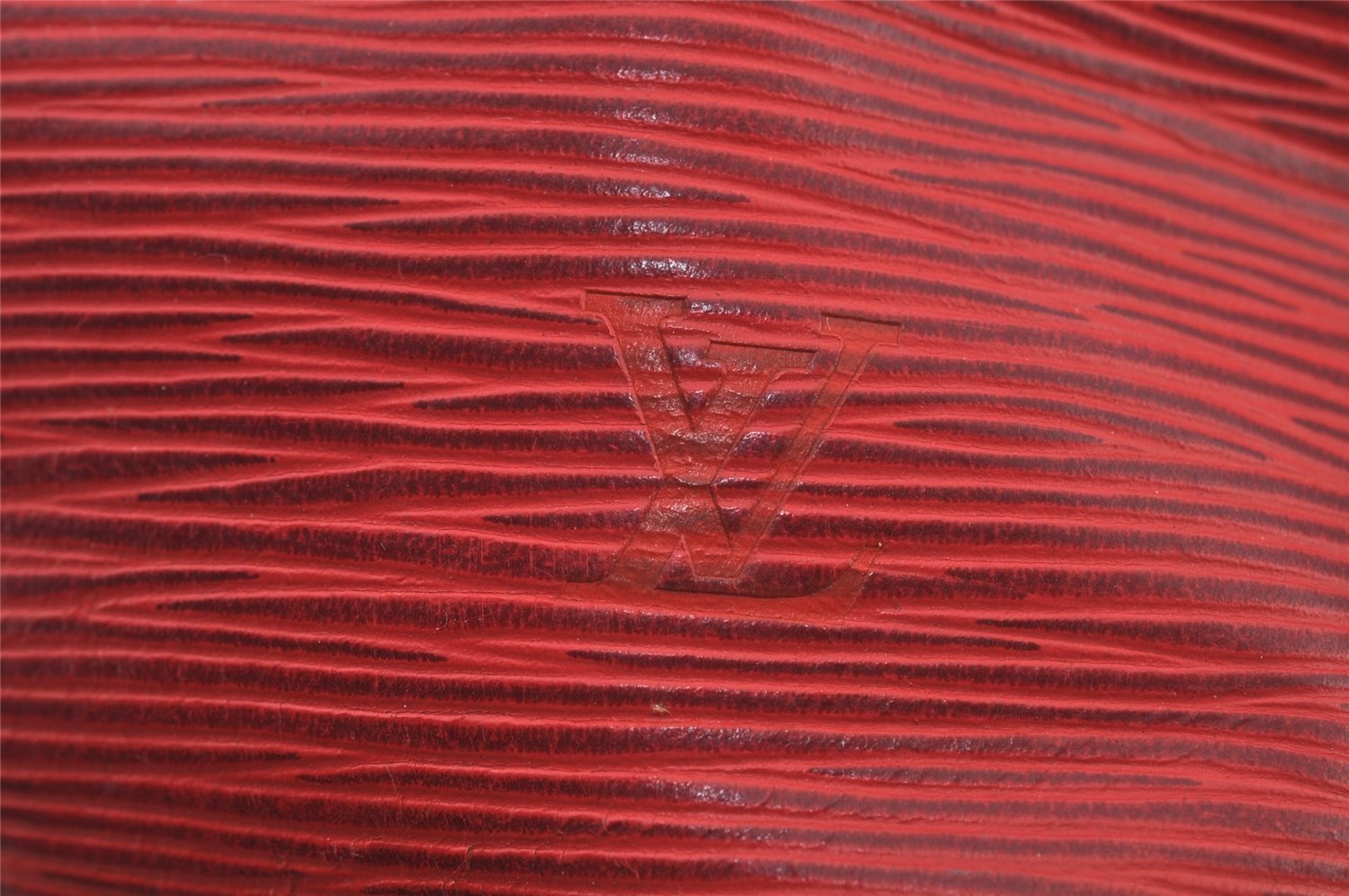 Authentic Louis Vuitton Epi Petit Noe Shoulder Drawstring Bag M44107 Red 6449J