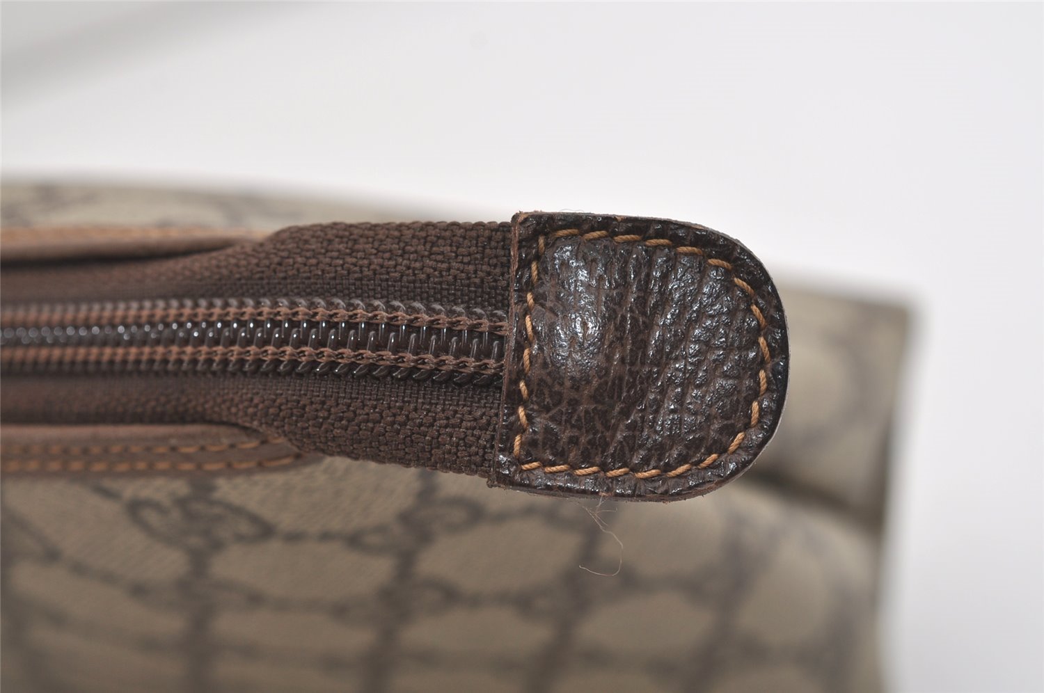 Authentic GUCCI Vintage Clutch Hand Bag Purse GG PVC Leather Brown 6450J