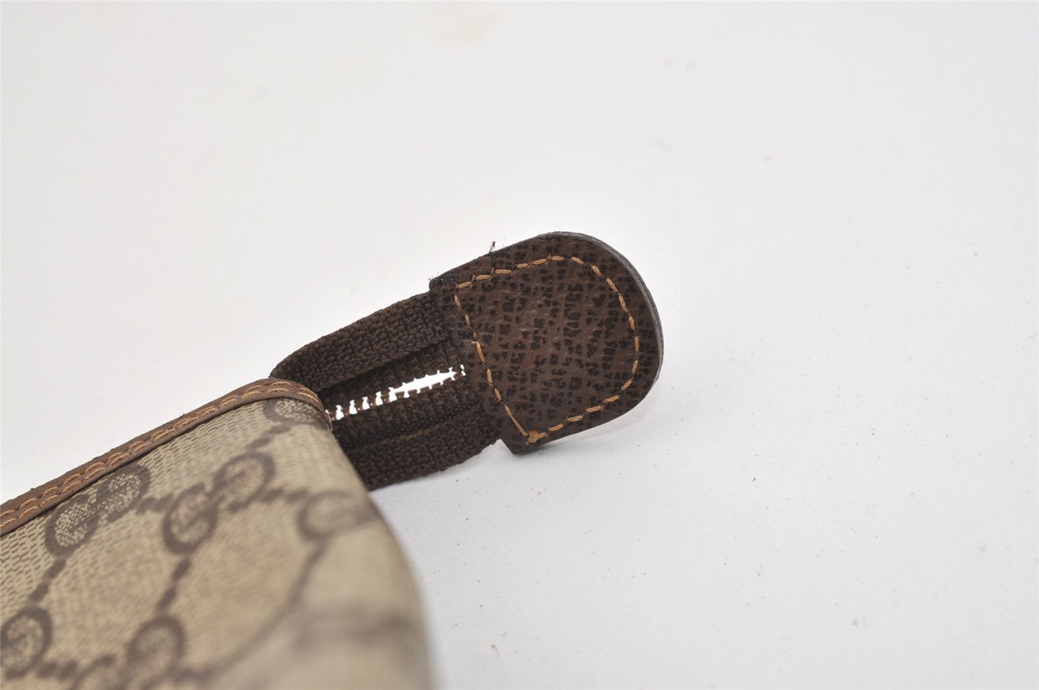 Authentic GUCCI Vintage Clutch Hand Bag Purse GG PVC Leather Brown 6450J