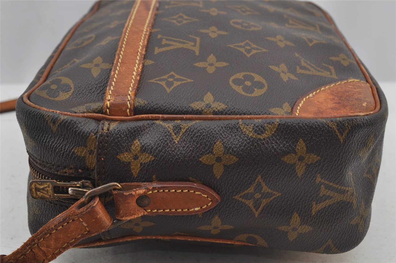 Authentic Louis Vuitton Monogram Trocadero 30 Shoulder Cross Bag M51272 LV 6453J