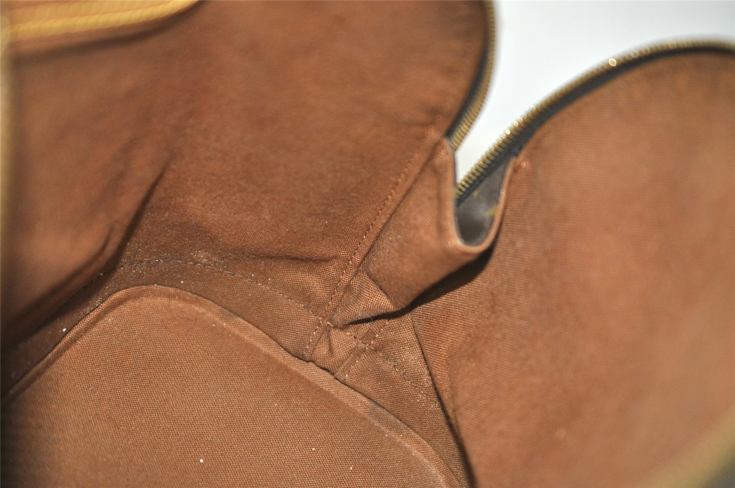 Authentic Louis Vuitton Monogram Alma Hand Bag Purse M51130 LV 6454J