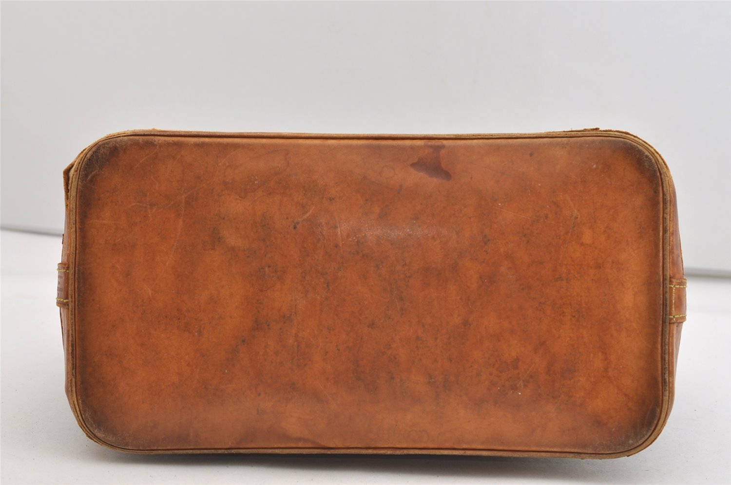 Authentic Louis Vuitton Monogram Alma Hand Bag Purse M51130 LV 6460J