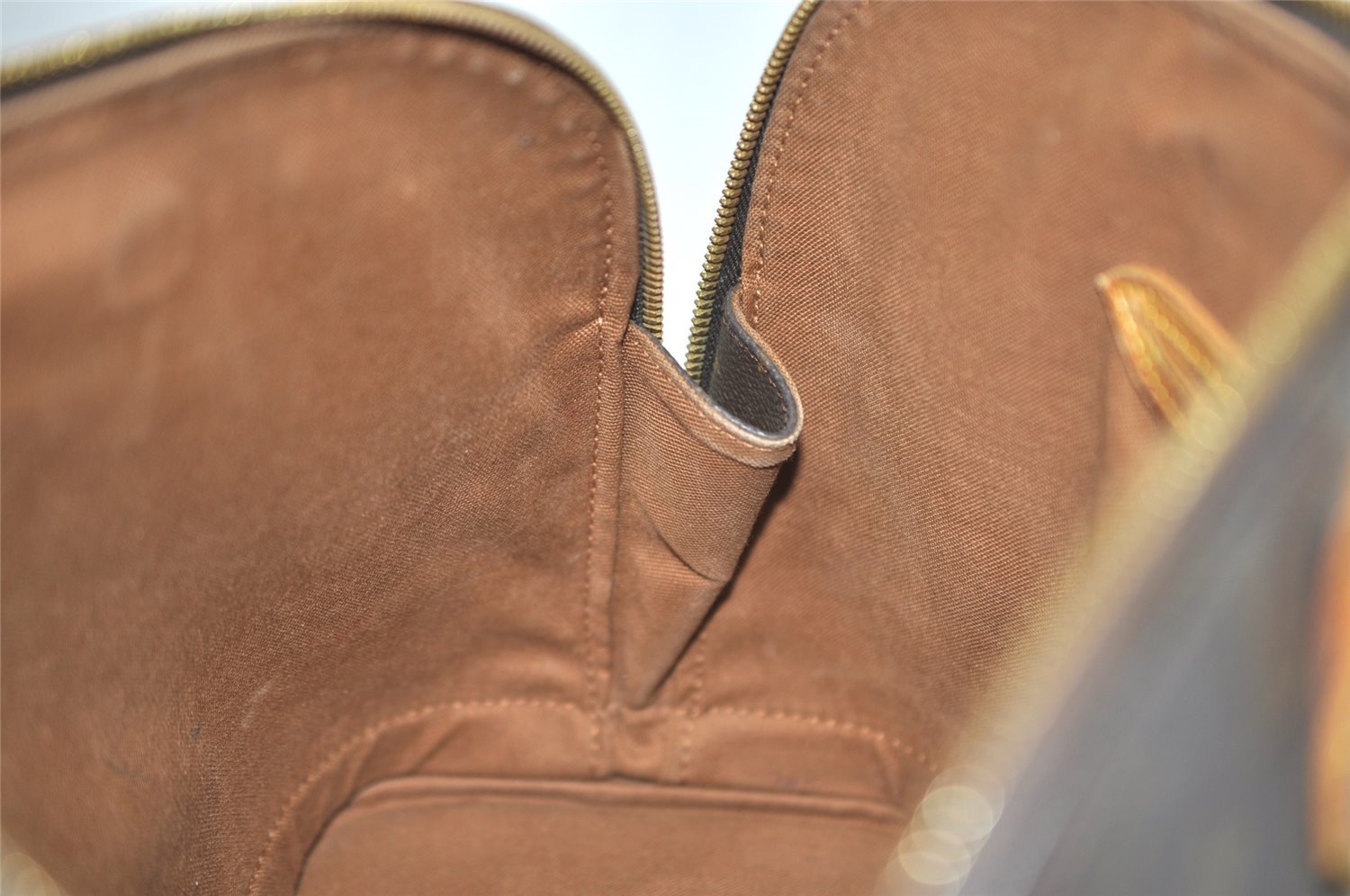 Authentic Louis Vuitton Monogram Alma Hand Bag Purse M51130 LV 6460J