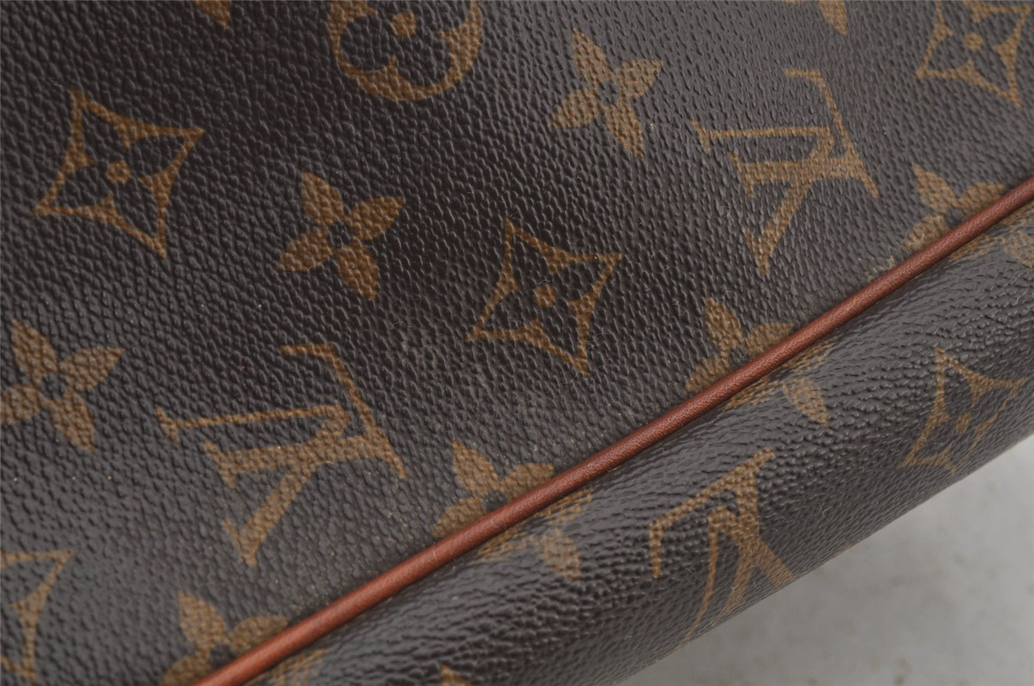 Authentic Louis Vuitton Monogram Batignolles Horizontal Tote Bag M51154 LV 6461J