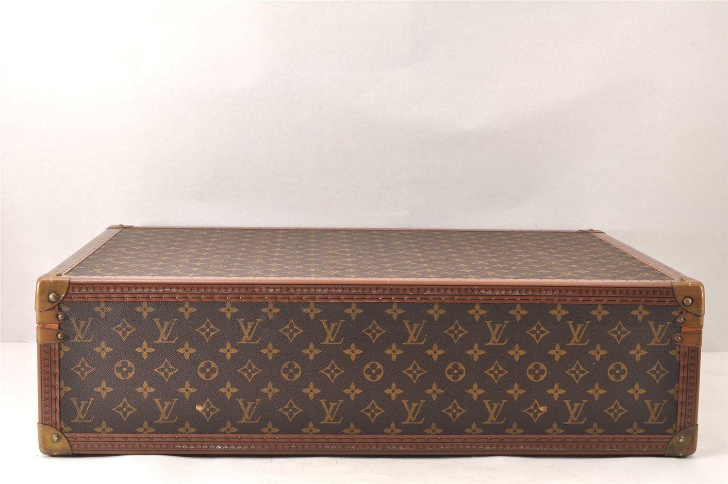 Authentic Louis Vuitton Monogram Bisten 65 Travel Trunk Case M21325 LV 6473K