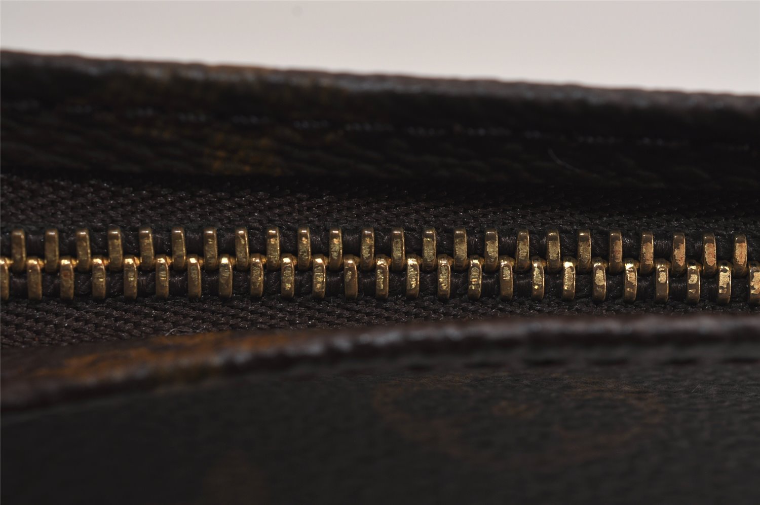 Auth Louis Vuitton Monogram Poche Toilette 26 Cosmetics Pouch Old Model LV 6481J