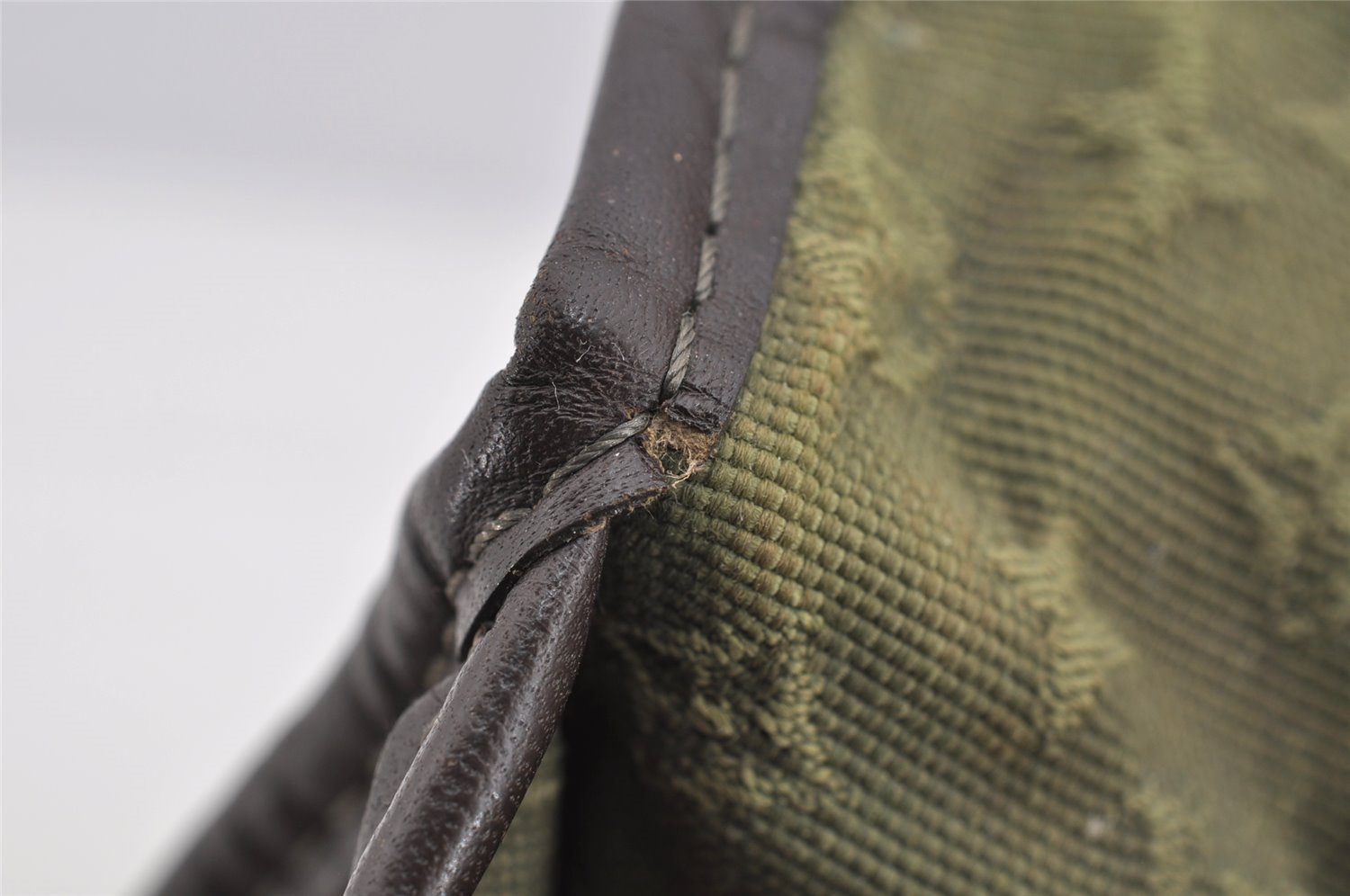 Authentic Louis Vuitton Monogram Mini Besace Mary Kate Shoulder Bag Green 6483I