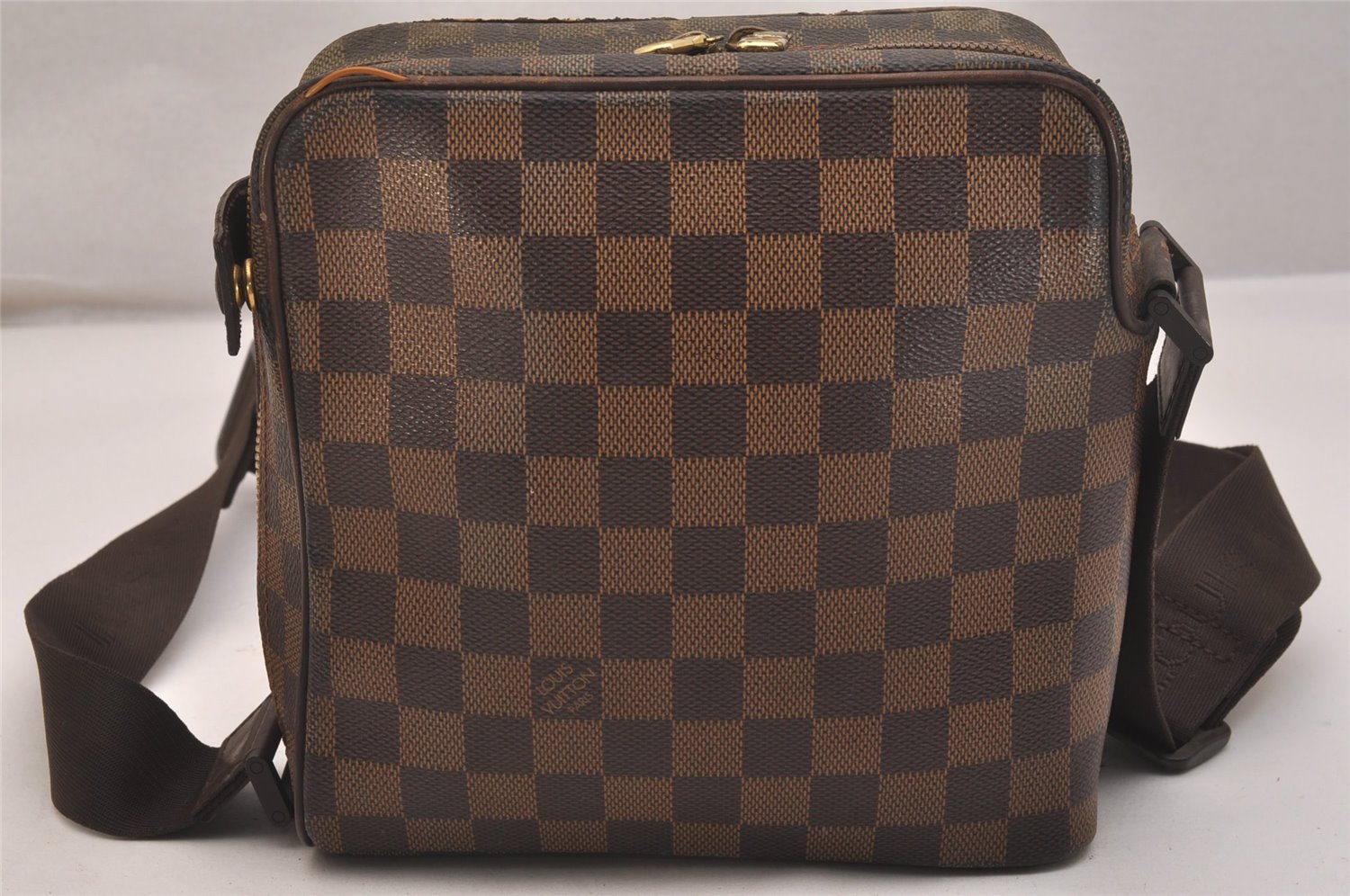 Authentic Louis Vuitton Damier Olav PM Shoulder Cross Body Bag N41442 LV 6493J