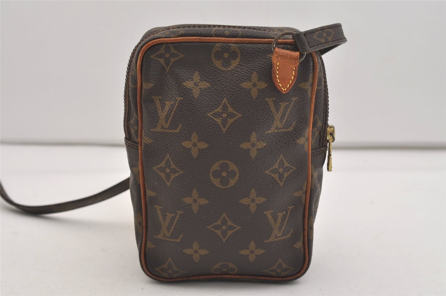 Authentic Louis Vuitton Monogram Mini Amazone Shoulder Bag M45238 LV Junk 6494J