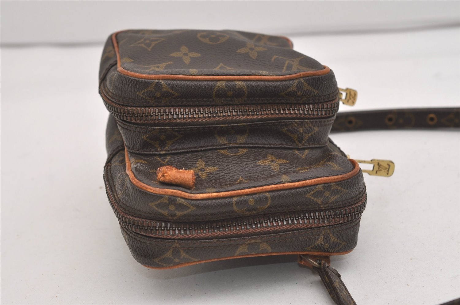 Authentic Louis Vuitton Monogram Mini Amazone Shoulder Bag M45238 LV Junk 6494J