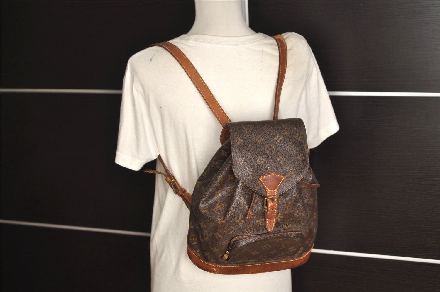 Authentic Louis Vuitton Monogram Montsouris MM Backpack M51136 LV 6497J