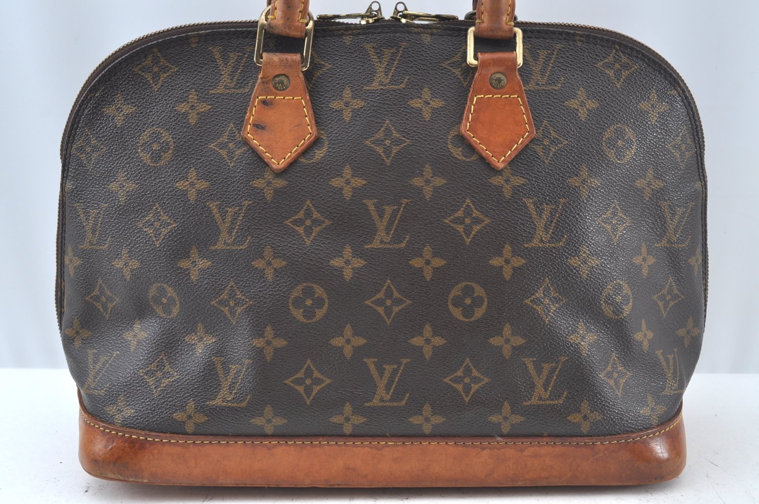 Authentic Louis Vuitton Monogram Alma Hand Bag Purse M51130 LV 6498J