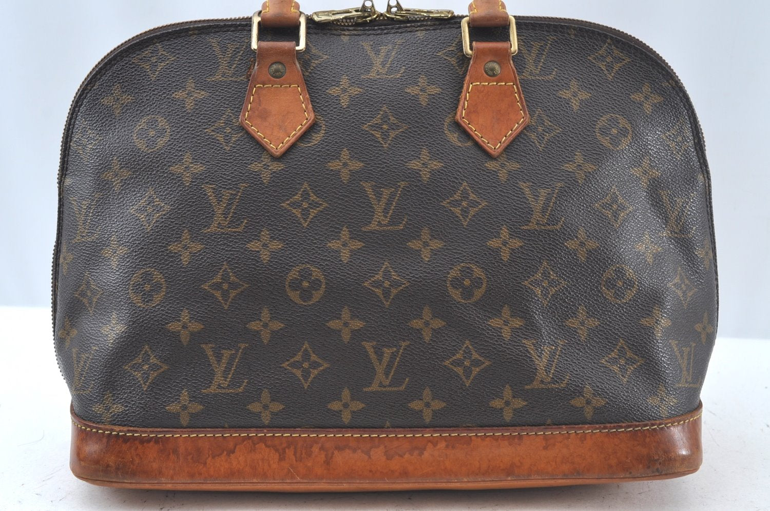 Authentic Louis Vuitton Monogram Alma Hand Bag Purse M51130 LV 6498J