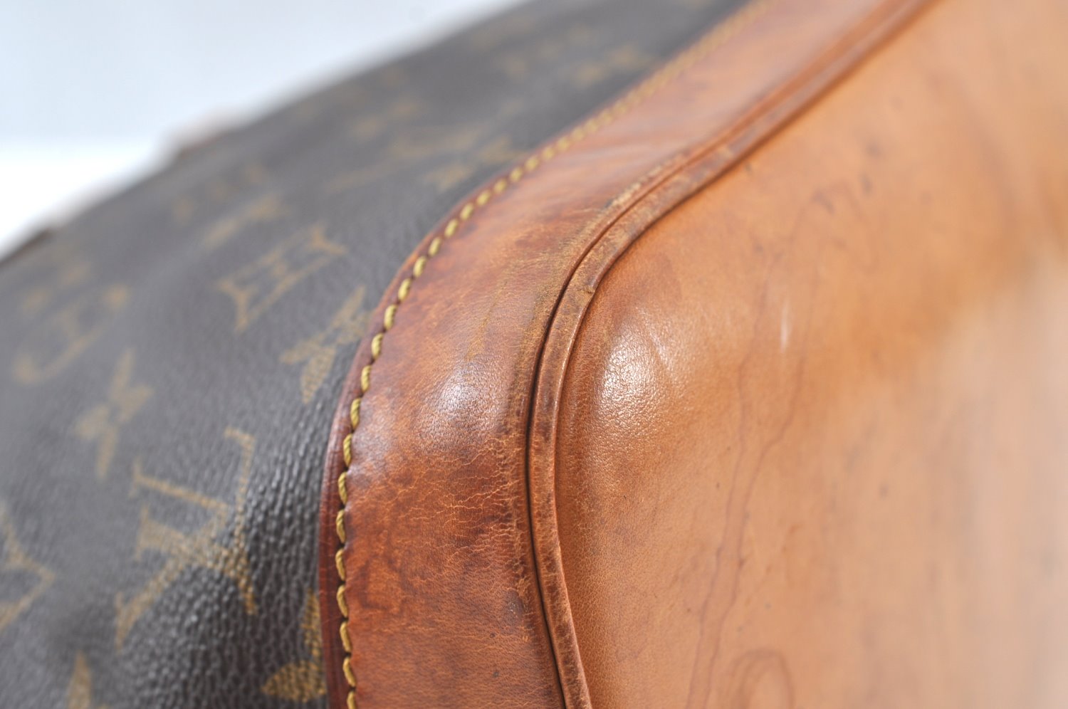 Authentic Louis Vuitton Monogram Alma Hand Bag Purse M51130 LV 6498J