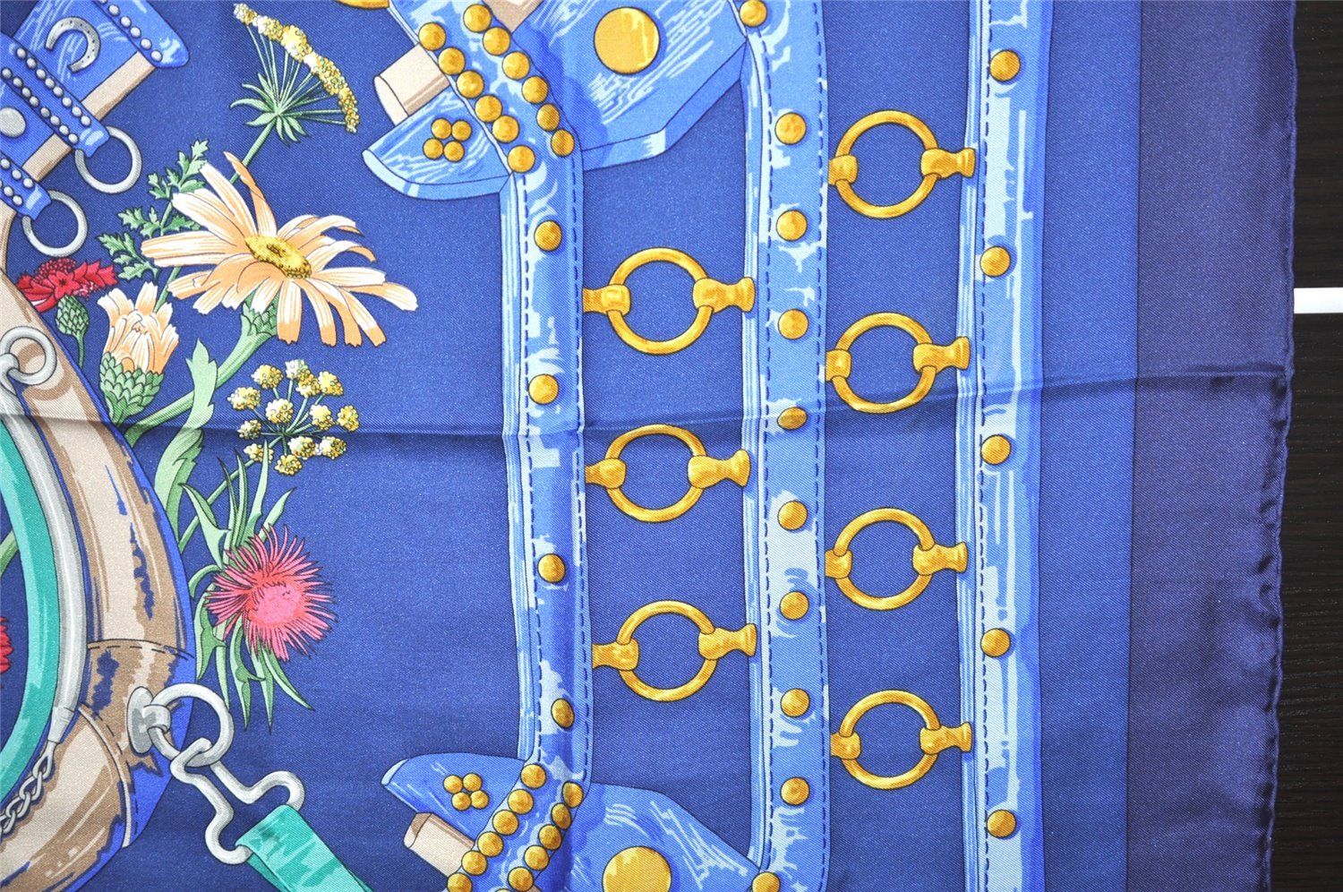 Authentic HERMES Carre 90 Scarf 