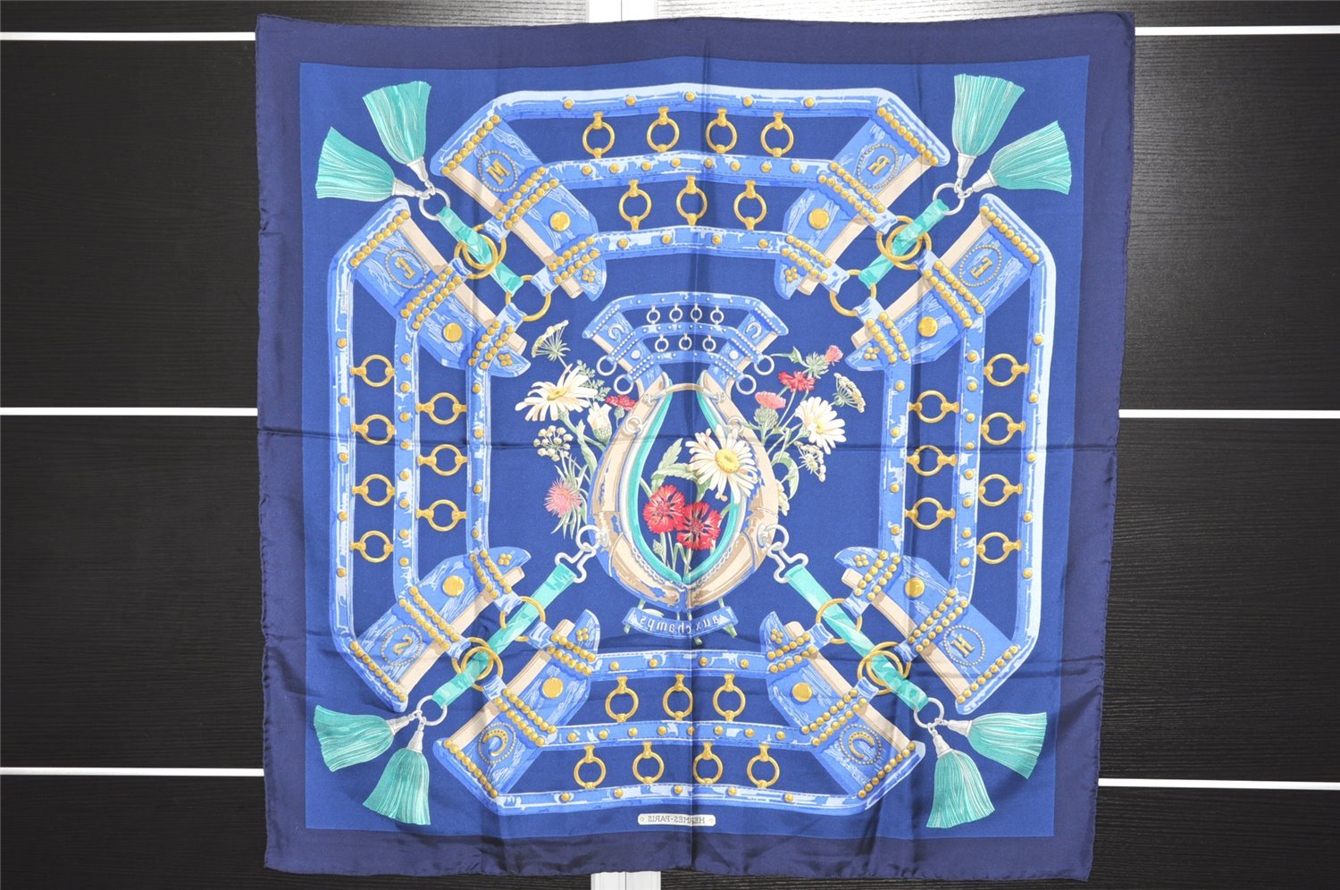 Authentic HERMES Carre 90 Scarf 