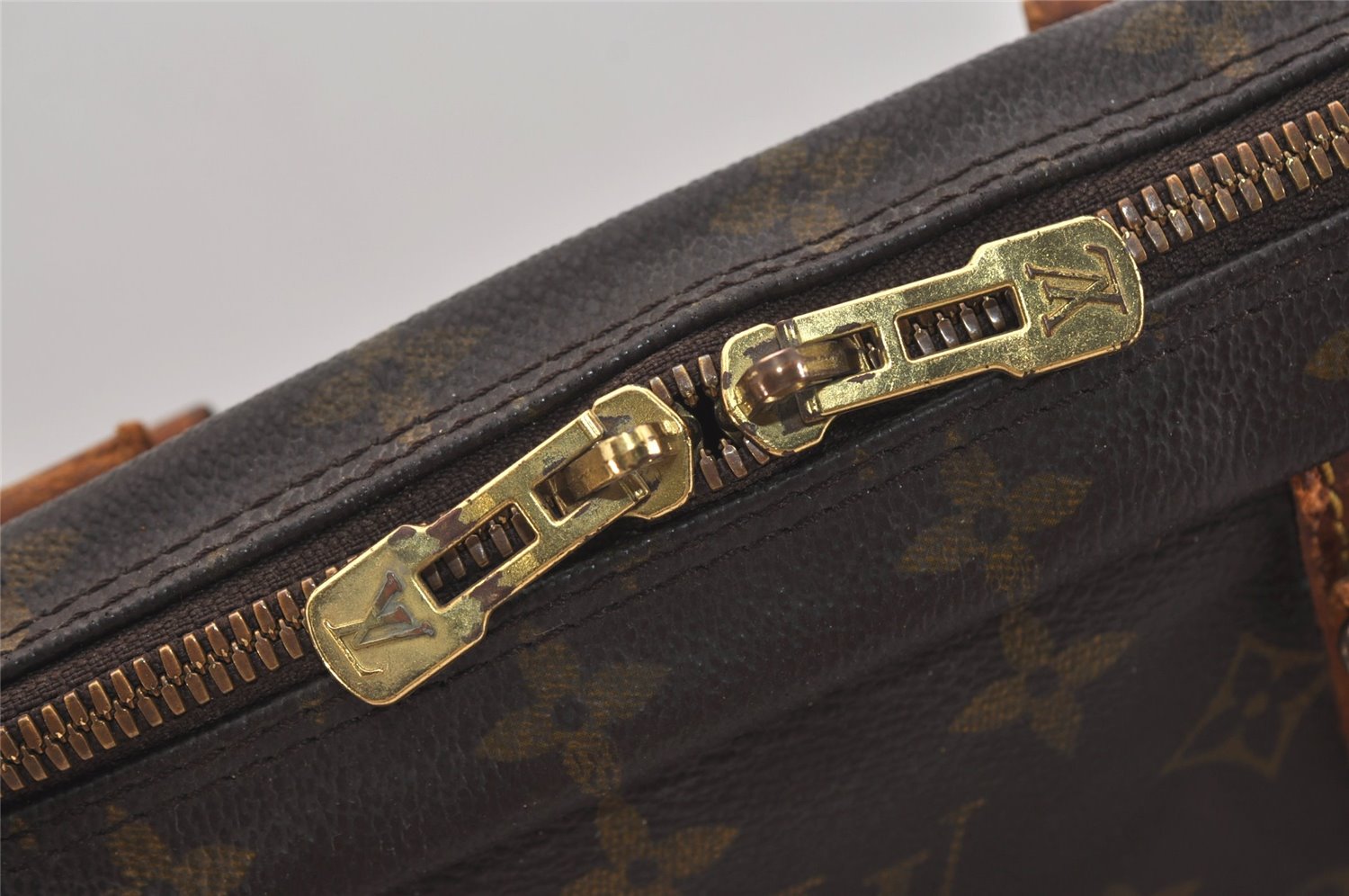 Authentic Louis Vuitton Monogram Porte Documents Voyage M53361 Briefcase 6500J