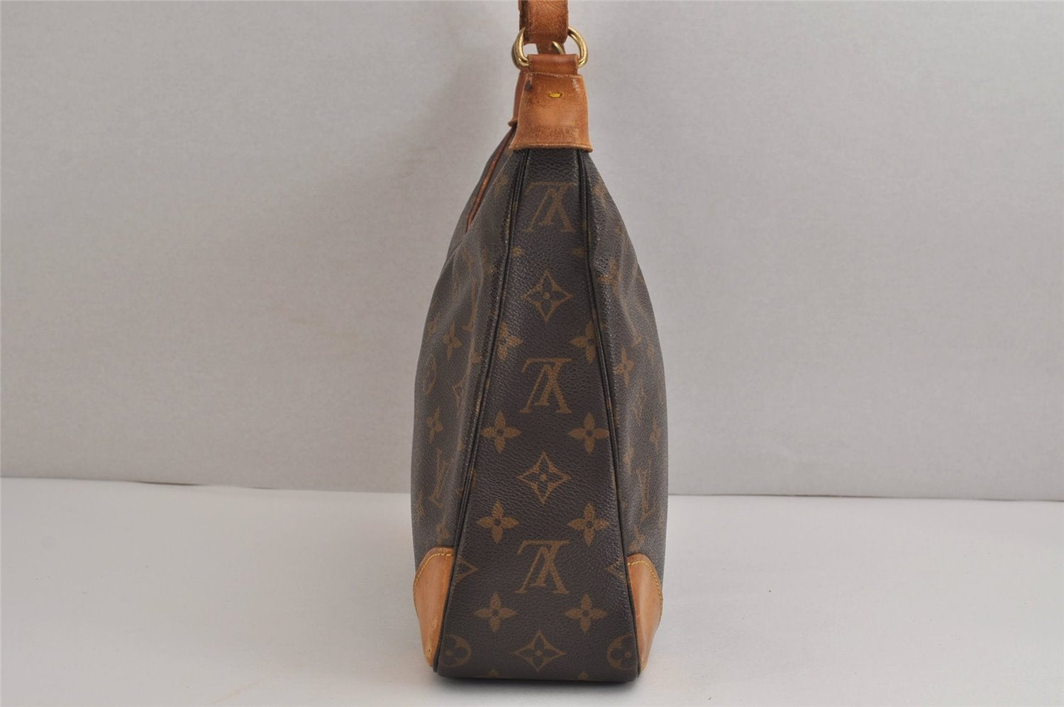 Authentic Louis Vuitton Monogram Boulogne 30 Shoulder Cross Bag M52165 LV 6505J