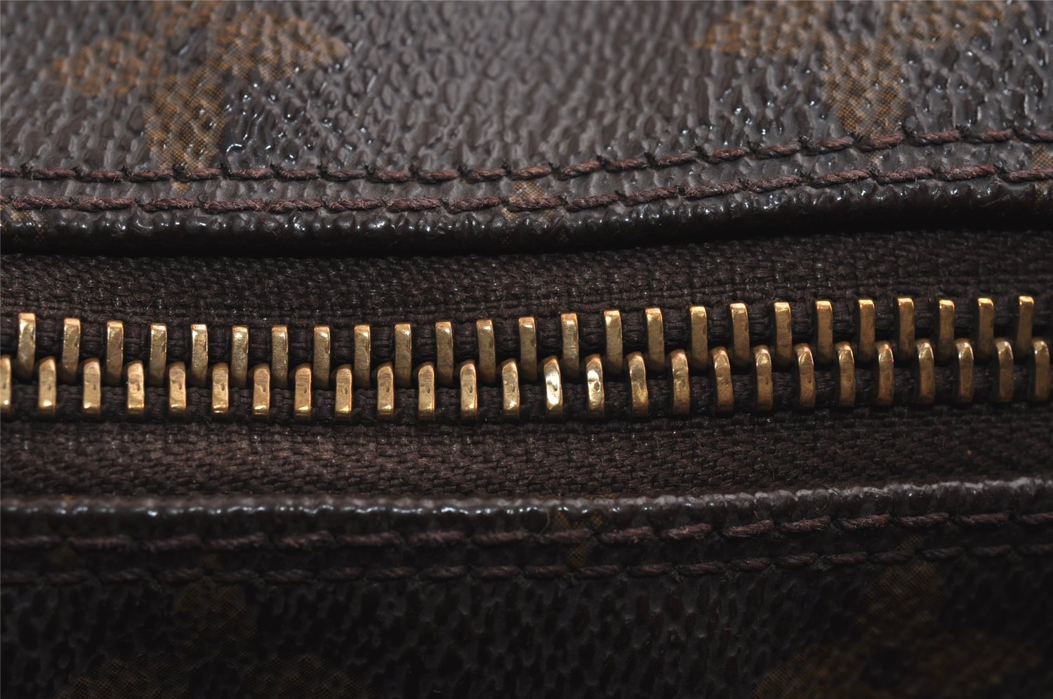 Authentic Louis Vuitton Monogram Boulogne 30 Shoulder Cross Bag M52165 LV 6505J