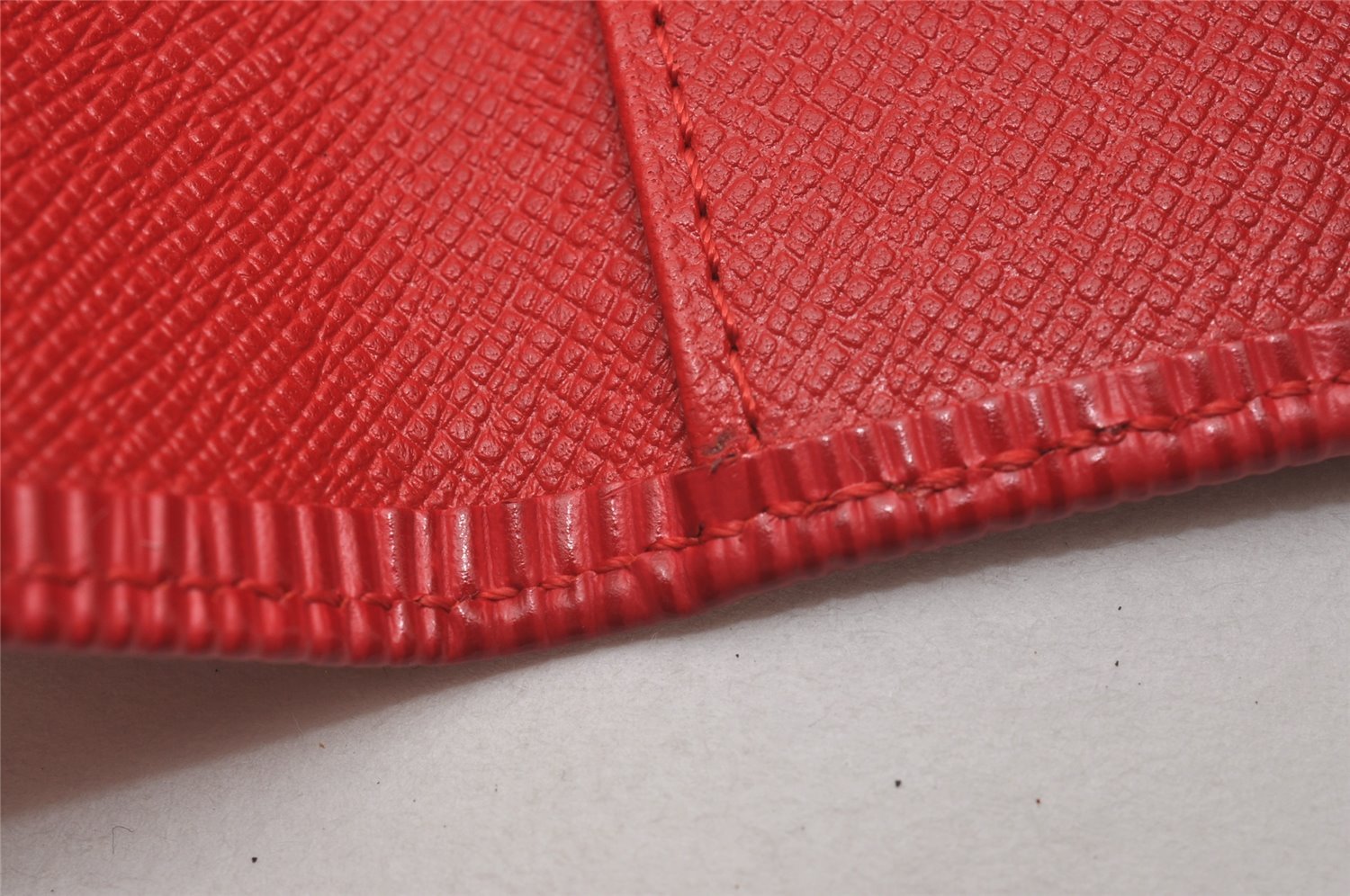 Authentic Louis Vuitton Epi Multicles 4 Key Case Red M63827 LV 6507I