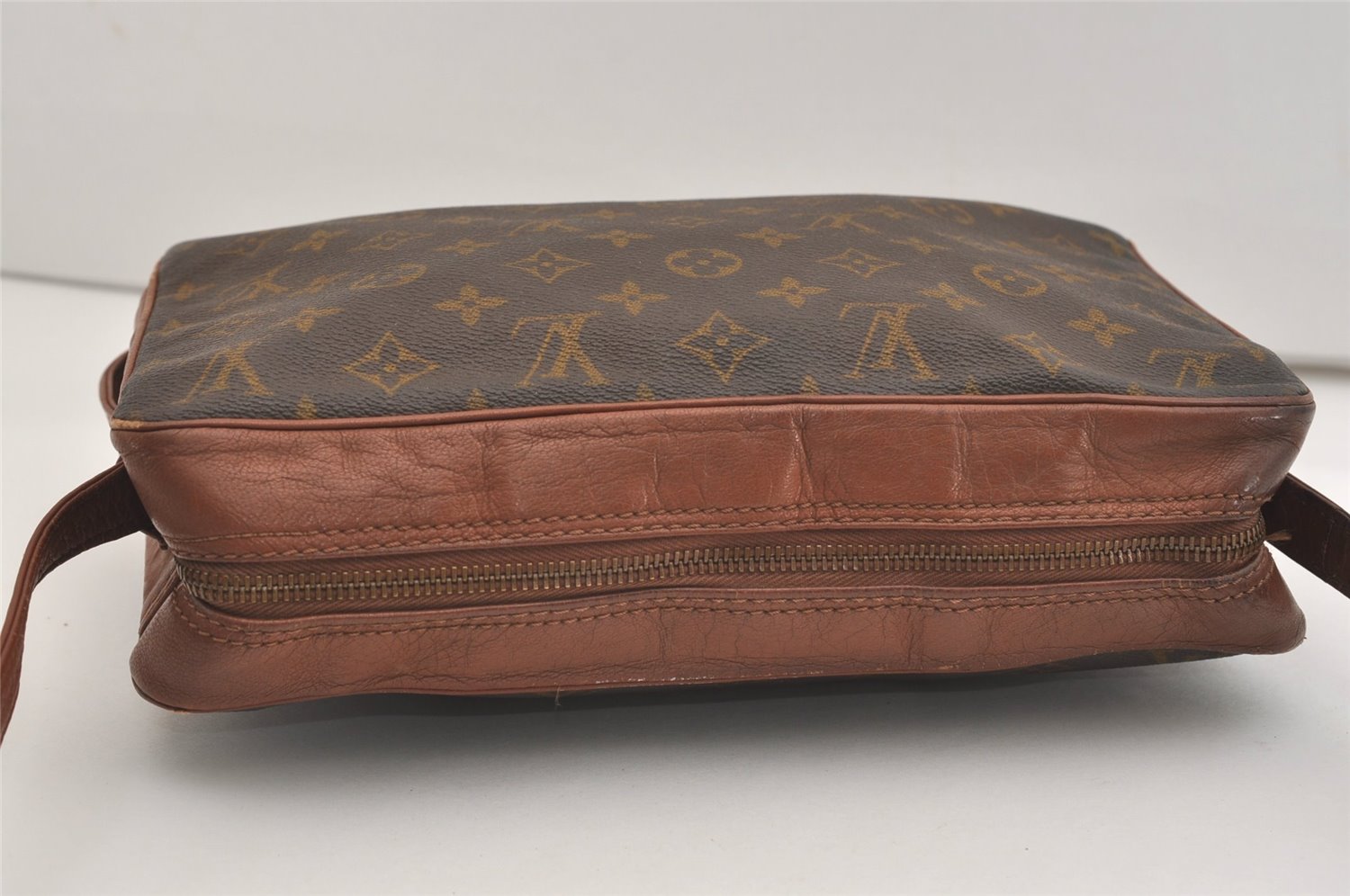 Authentic Louis Vuitton Monogram Sac Bandouliere 30 Shoulder Bag Old Model 6508J