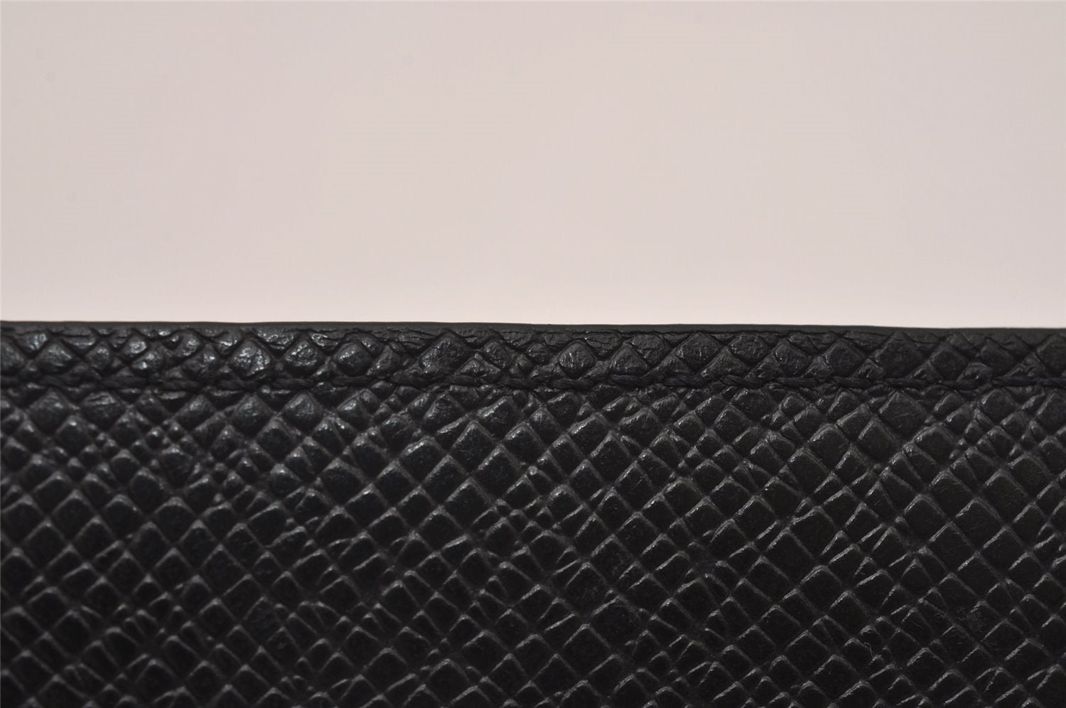 Authentic Louis Vuitton Taiga Portefeuille Pince Card Case Black M62978 LV 6512I