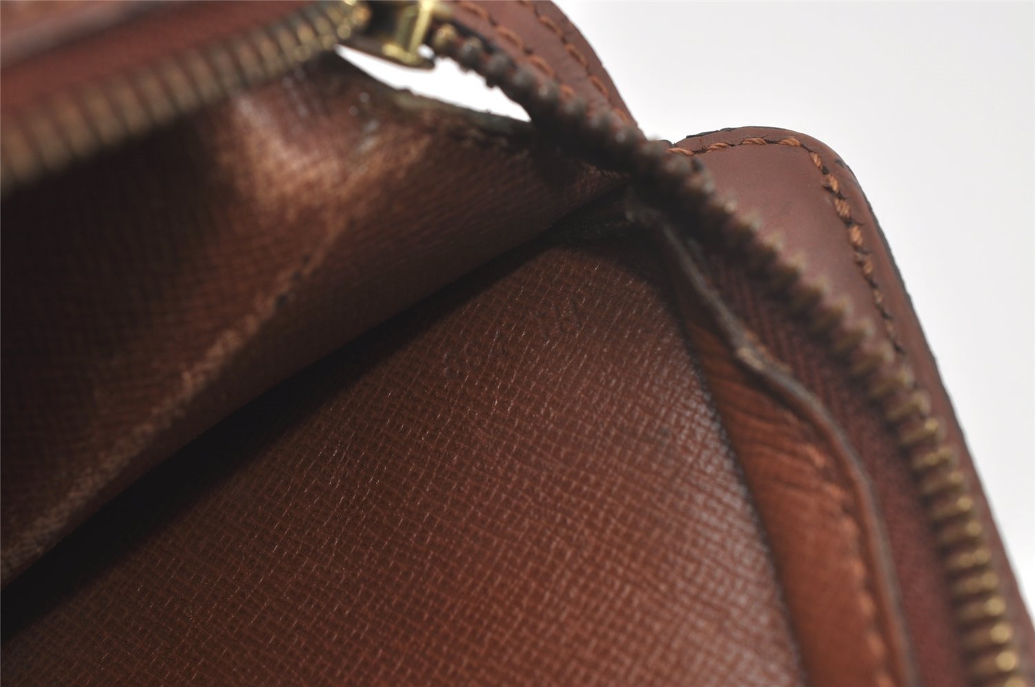Authentic Louis Vuitton Monogram Pochette Homme Clutch Hand Bag M51795 LV 6519K